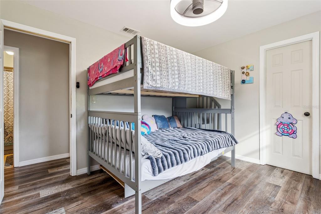 De Leon Springs, Florida, 32130, United States, 4 Bedrooms Bedrooms, ,3 BathroomsBathrooms,Residential,For Sale,1998278