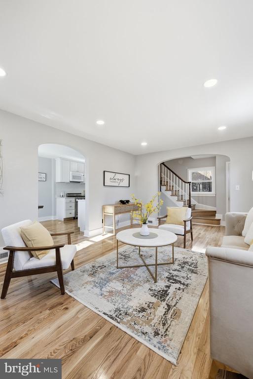 Silver Spring, Maryland, 20901, United States, 4 Bedrooms Bedrooms, ,3 BathroomsBathrooms,Residential,For Sale,2002464