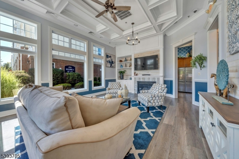 Belleville Twp., New Jersey, 07109, United States, 2 Bedrooms Bedrooms, ,3 BathroomsBathrooms,Residential,For Sale,1971321