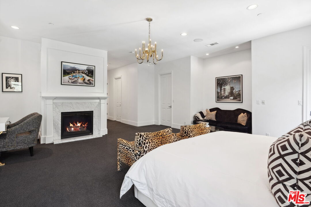 Beverly Hills Post Office, California, 90210, United States, 5 Bedrooms Bedrooms, ,6 BathroomsBathrooms,Residential,For Sale,1723543