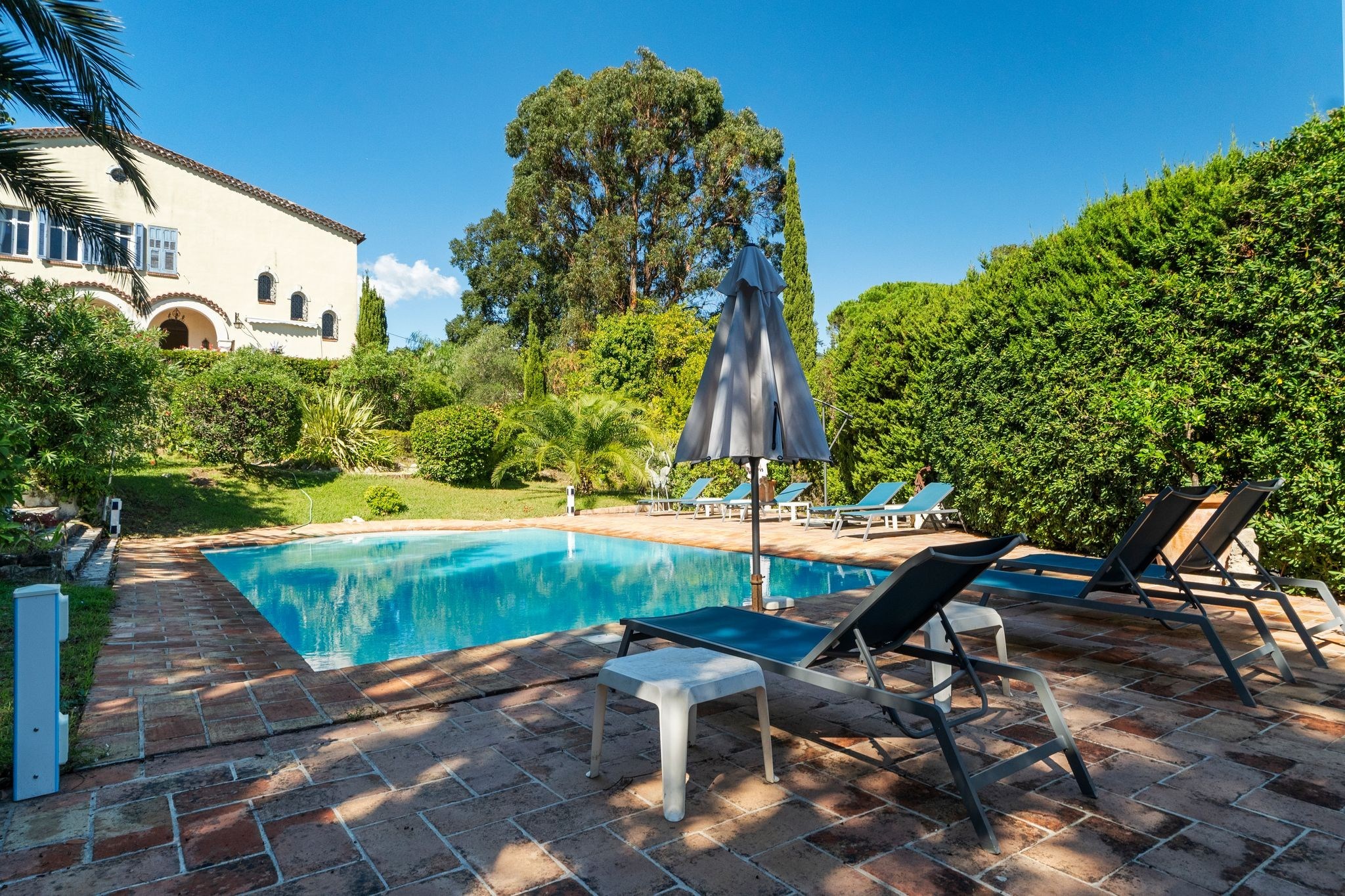  Mandelieu-la-Napoule Belle Époque estate with pool and guest house near Cannes - 物件實景