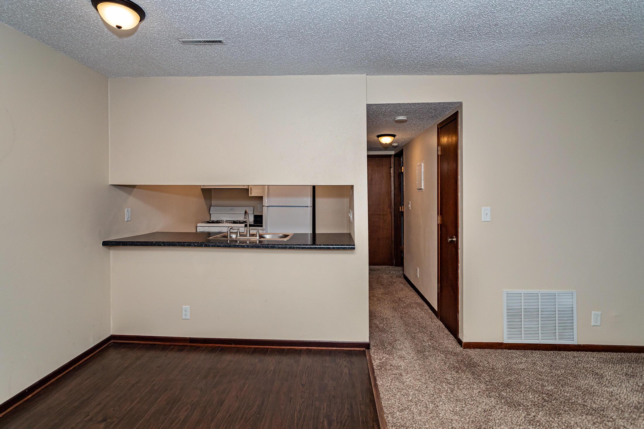 Ames, Iowa, 50010, United States, ,Residential,For Sale,1979688