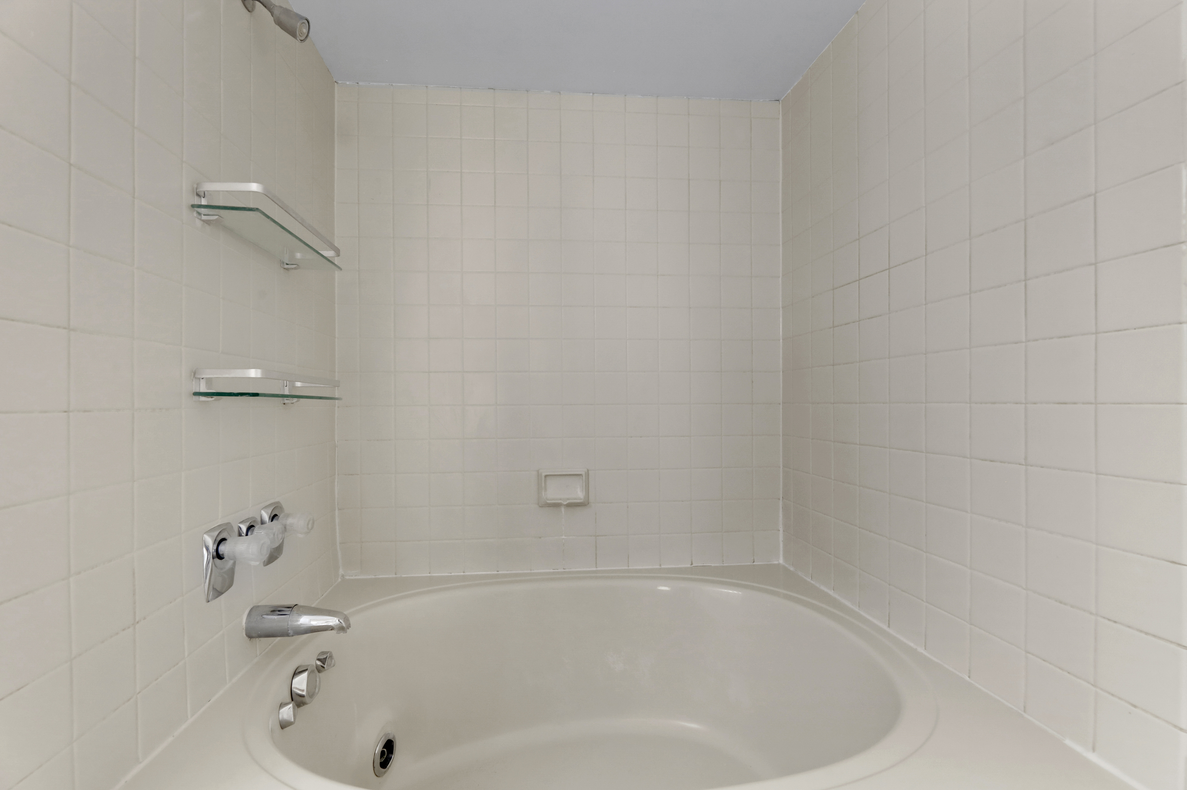  15 Crystal Lane, Paterson, NJ 07501 - 物件實景