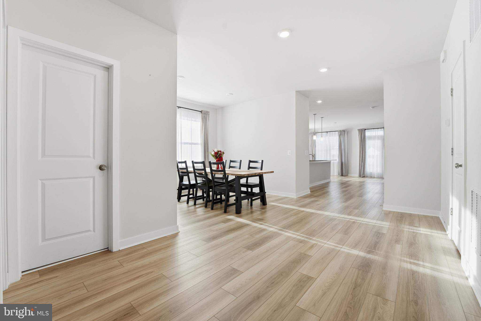 Jeffersonton, Virginia, 22724, United States, 4 Bedrooms Bedrooms, ,3 BathroomsBathrooms,Residential,For Sale,2005610