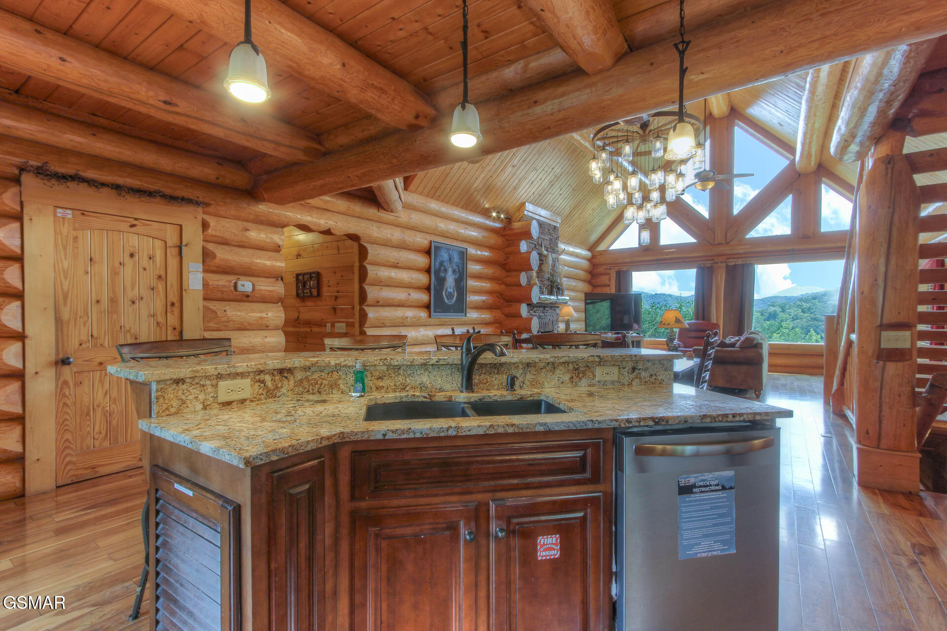 Sevierville, Tennessee, 37876, United States, 3 Bedrooms Bedrooms, ,5 BathroomsBathrooms,Residential,For Sale,1976203