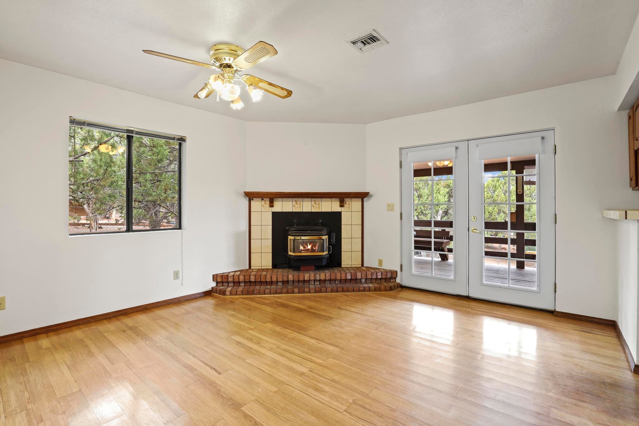 Payson, Arizona, 85541, United States, 5 Bedrooms Bedrooms, ,3 BathroomsBathrooms,Residential,For Sale,1805847