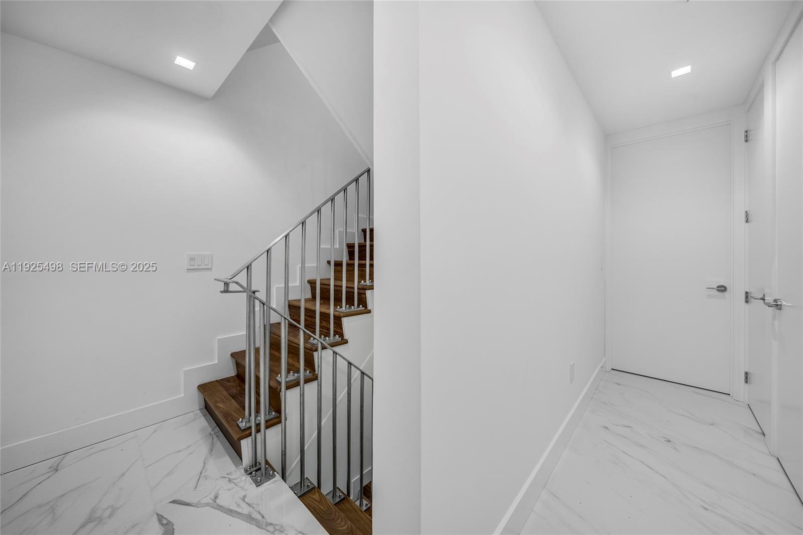 Miami Beach, Florida, 33139, United States, 3 Bedrooms Bedrooms, ,4 BathroomsBathrooms,Residential,For Sale,2003256