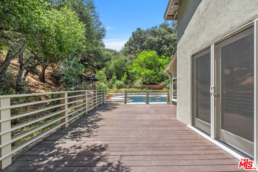 Calabasas, California, 91302, United States, 4 Bedrooms Bedrooms, ,3 BathroomsBathrooms,Residential,For Sale,1896554