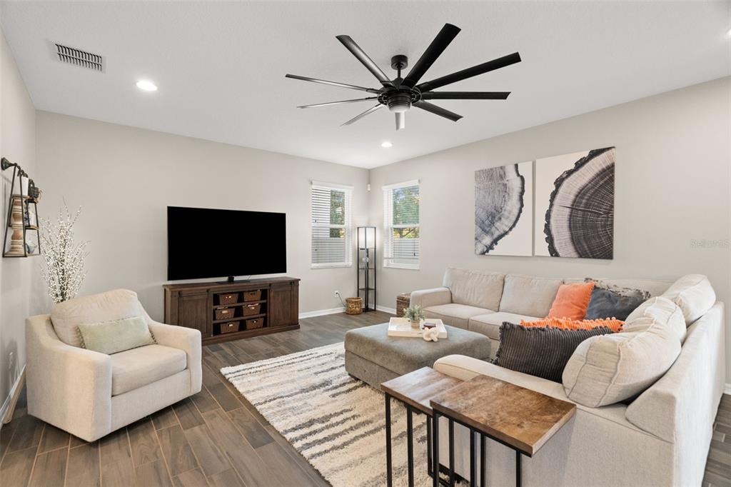 Lutz, Florida, 33558, United States, 4 Bedrooms Bedrooms, ,4 BathroomsBathrooms,Residential,For Sale,2001720