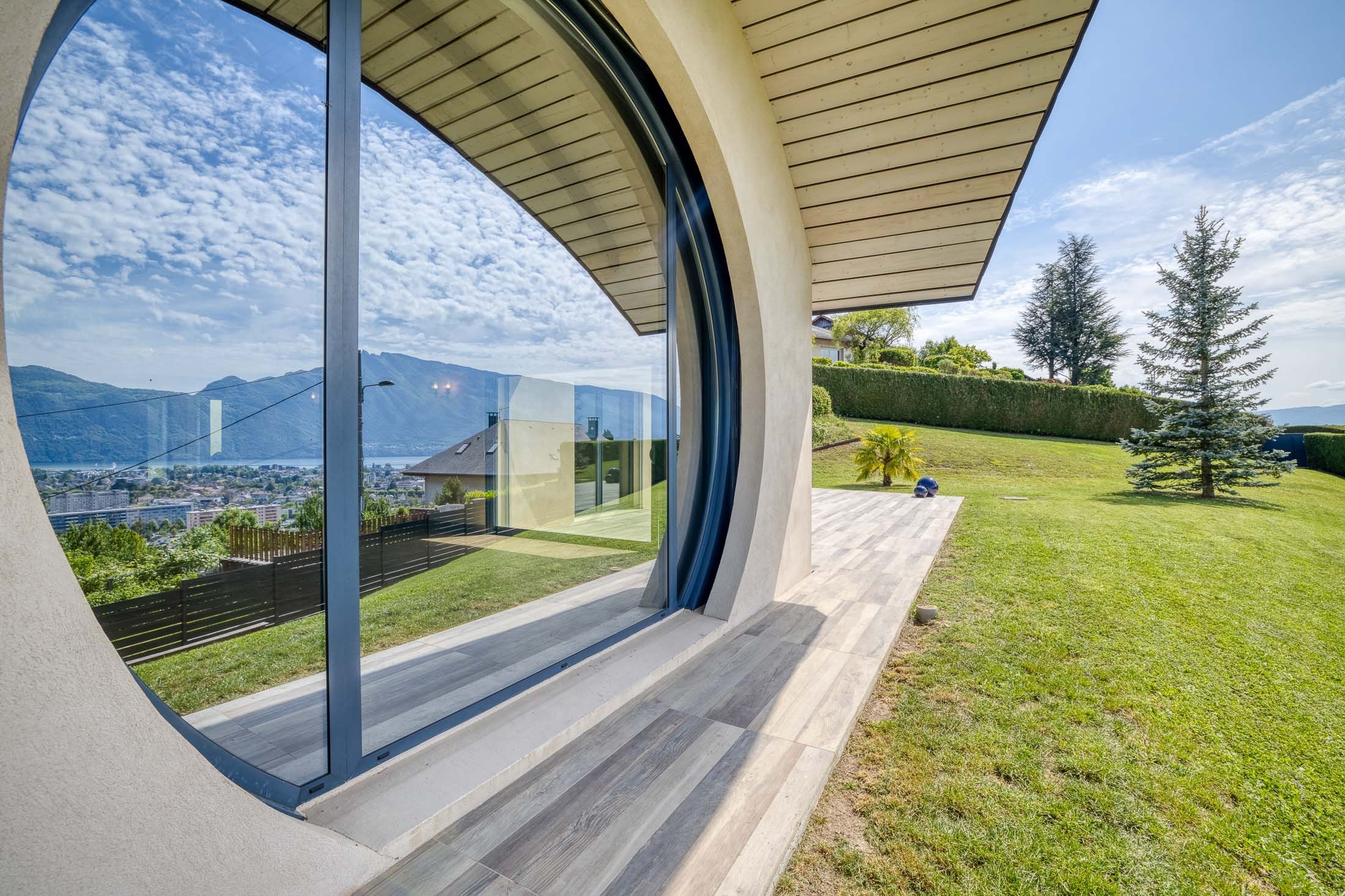  Contemporary Villa with Lake and Mountain Panorama - 物件實景