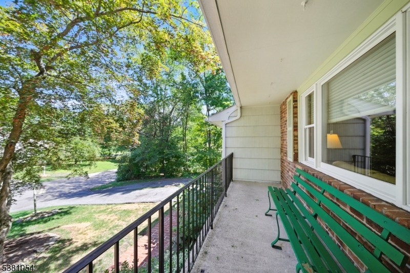 Parsippany-Troy Hills Twp., New Jersey, 07005, United States, 3 Bedrooms Bedrooms, ,2 BathroomsBathrooms,Residential,For Sale,1934343