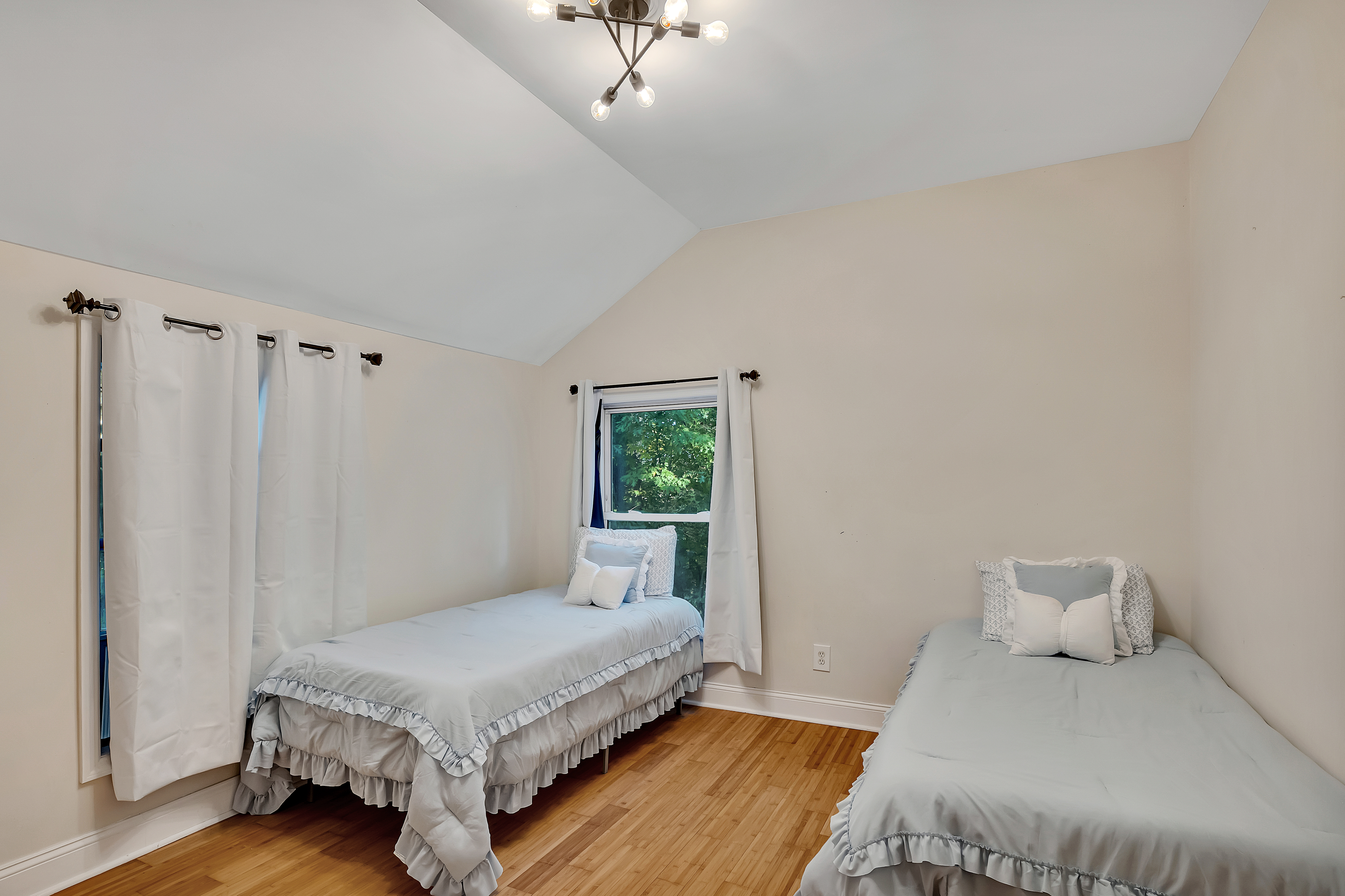  46 Seneca Road, Sand Lake, NY, 12196 - 物件實景