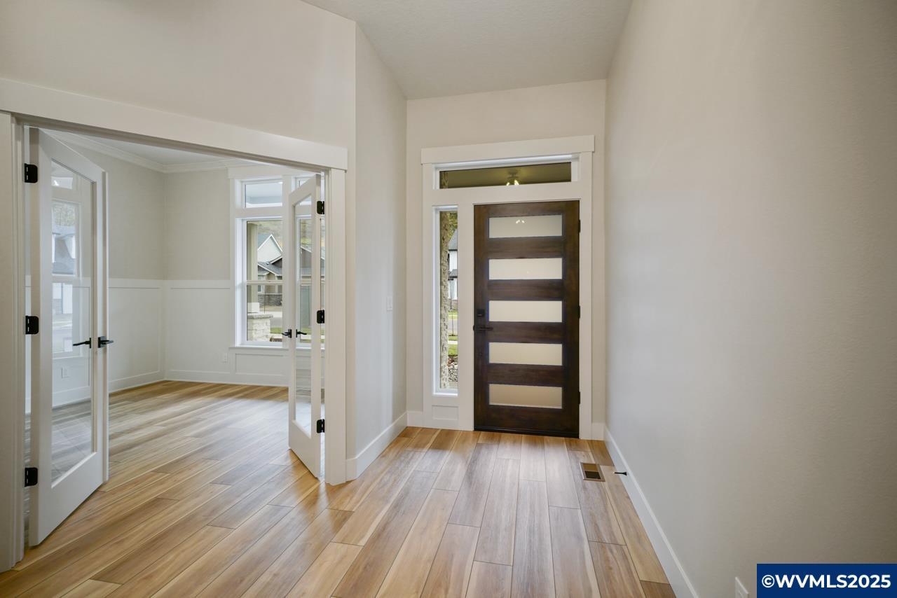 Salem, Oregon, 97306, United States, 4 Bedrooms Bedrooms, ,2 BathroomsBathrooms,Residential,For Sale,1857017