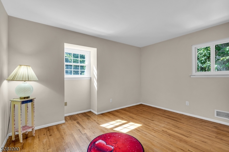 Bridgewater Twp., New Jersey, 08807, United States, 4 Bedrooms Bedrooms, ,3 BathroomsBathrooms,Residential,For Sale,1938544