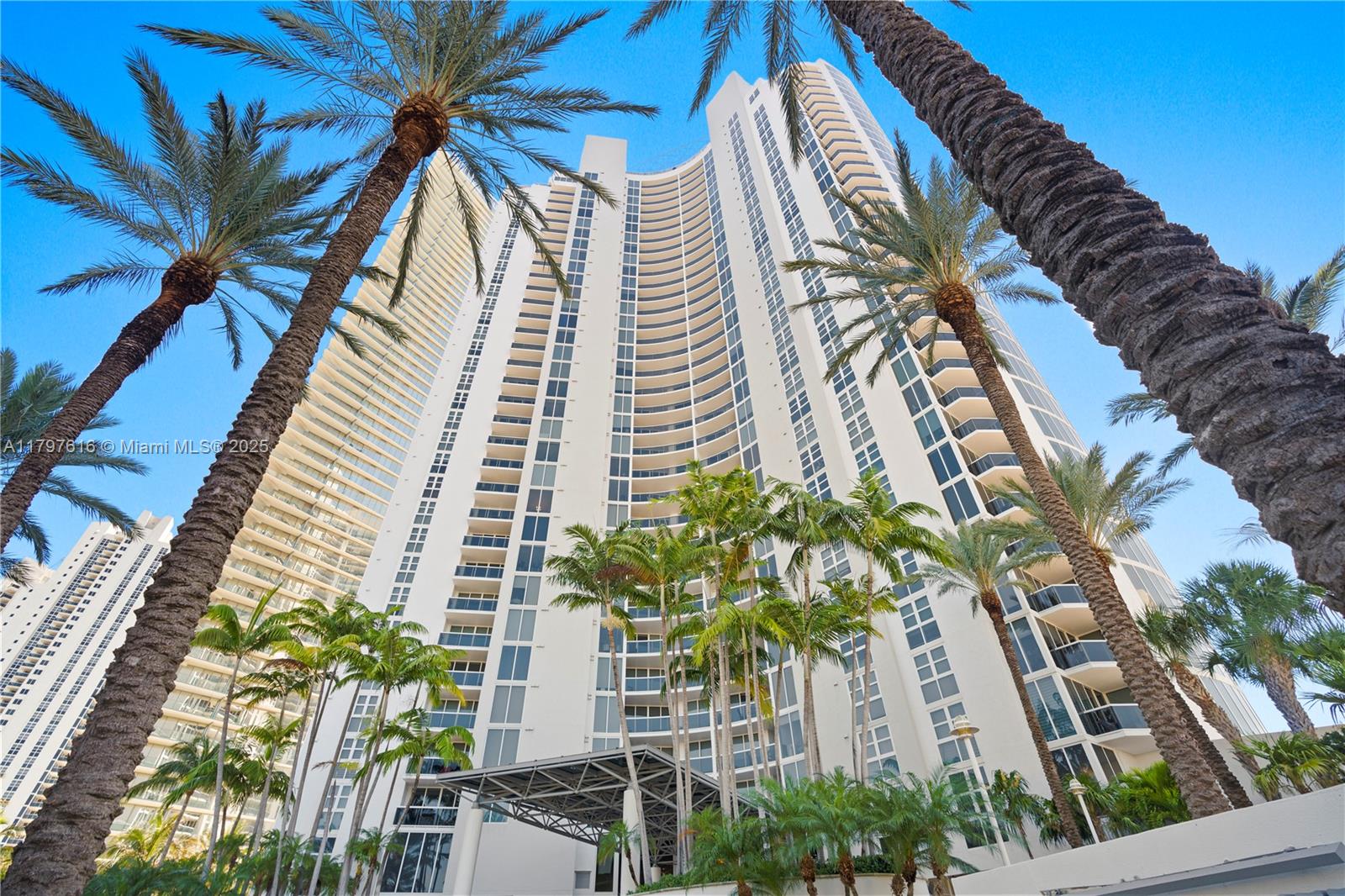 Sunny Isles Beach, Florida, 33160, United States, 3 Bedrooms Bedrooms, ,5 BathroomsBathrooms,Residential,For Sale,1796970