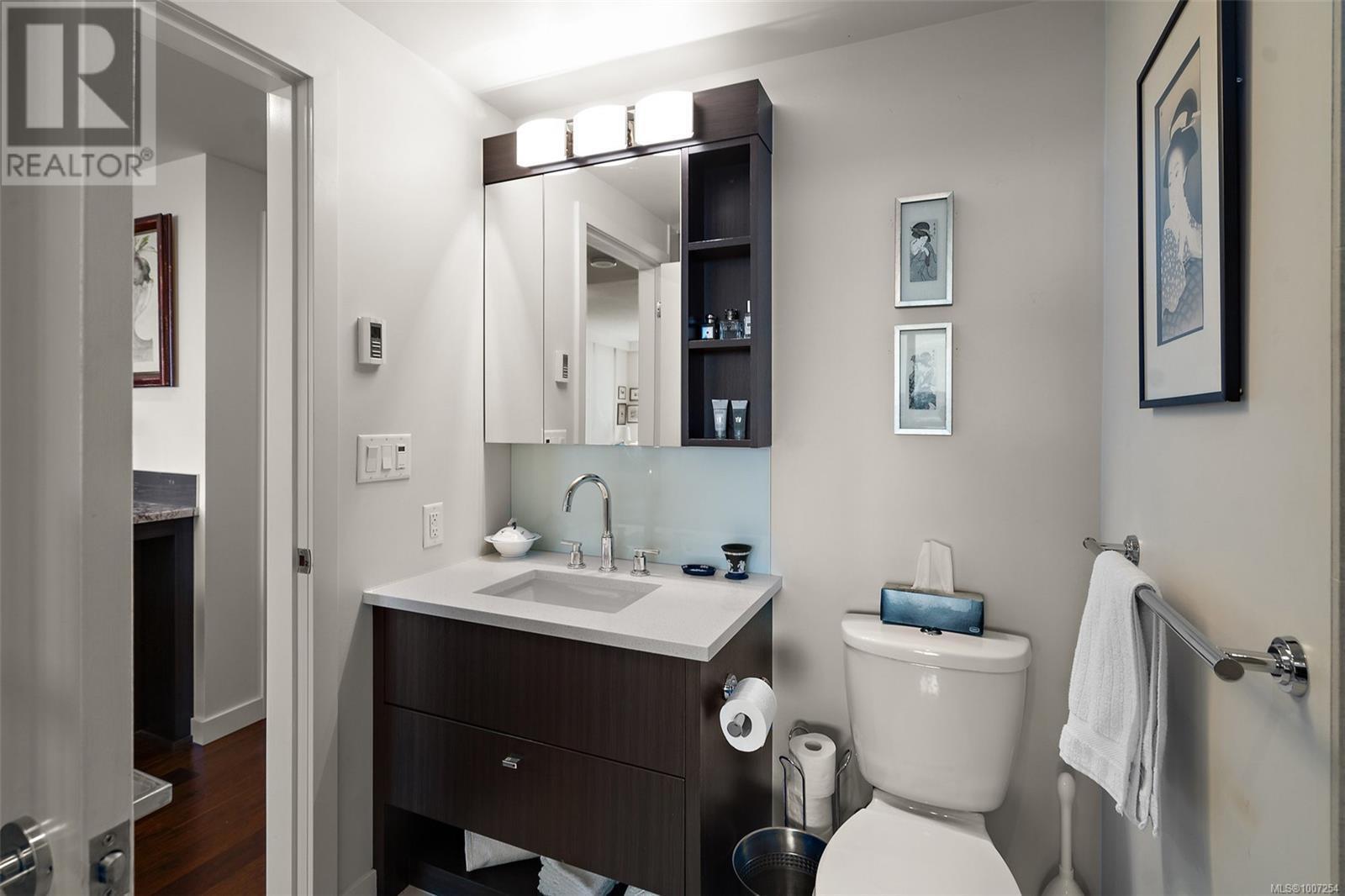VICTORIA, British Columbia, V8W 1C7, CA, 1 Bedroom Bedrooms, ,1 BathroomBathrooms,Residential,For Sale,1895937