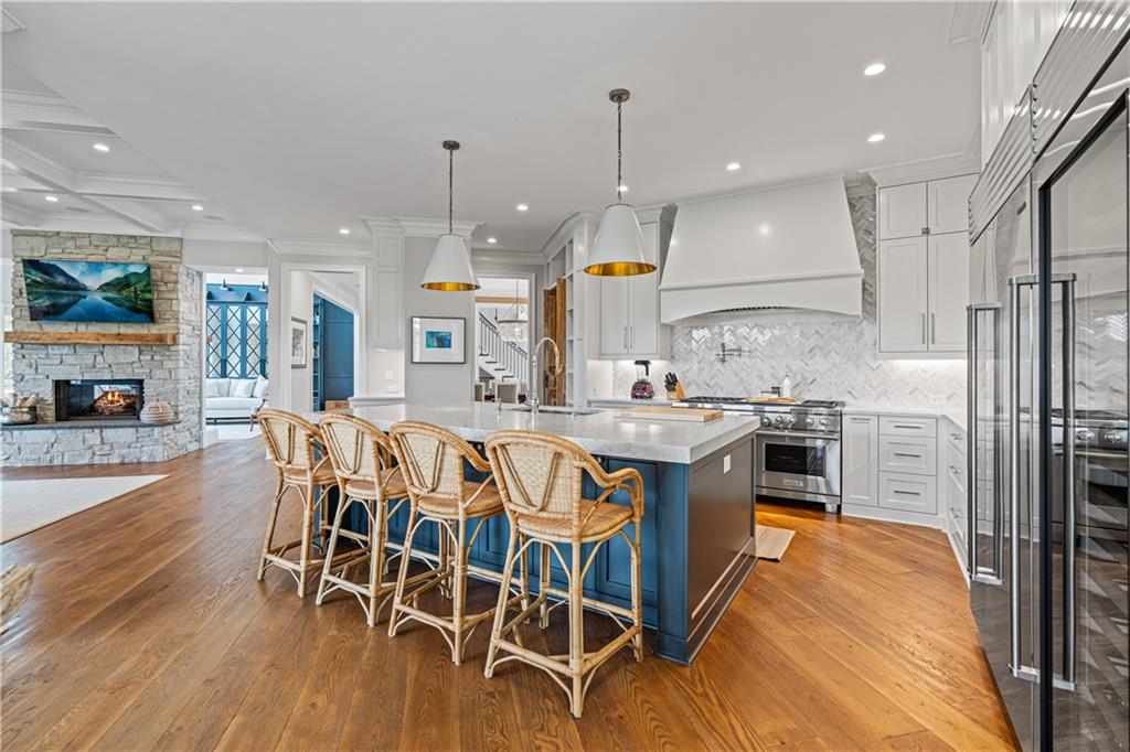 Suwanee, Georgia, 30024, United States, 5 Bedrooms Bedrooms, ,6 BathroomsBathrooms,Residential,For Sale,1822969