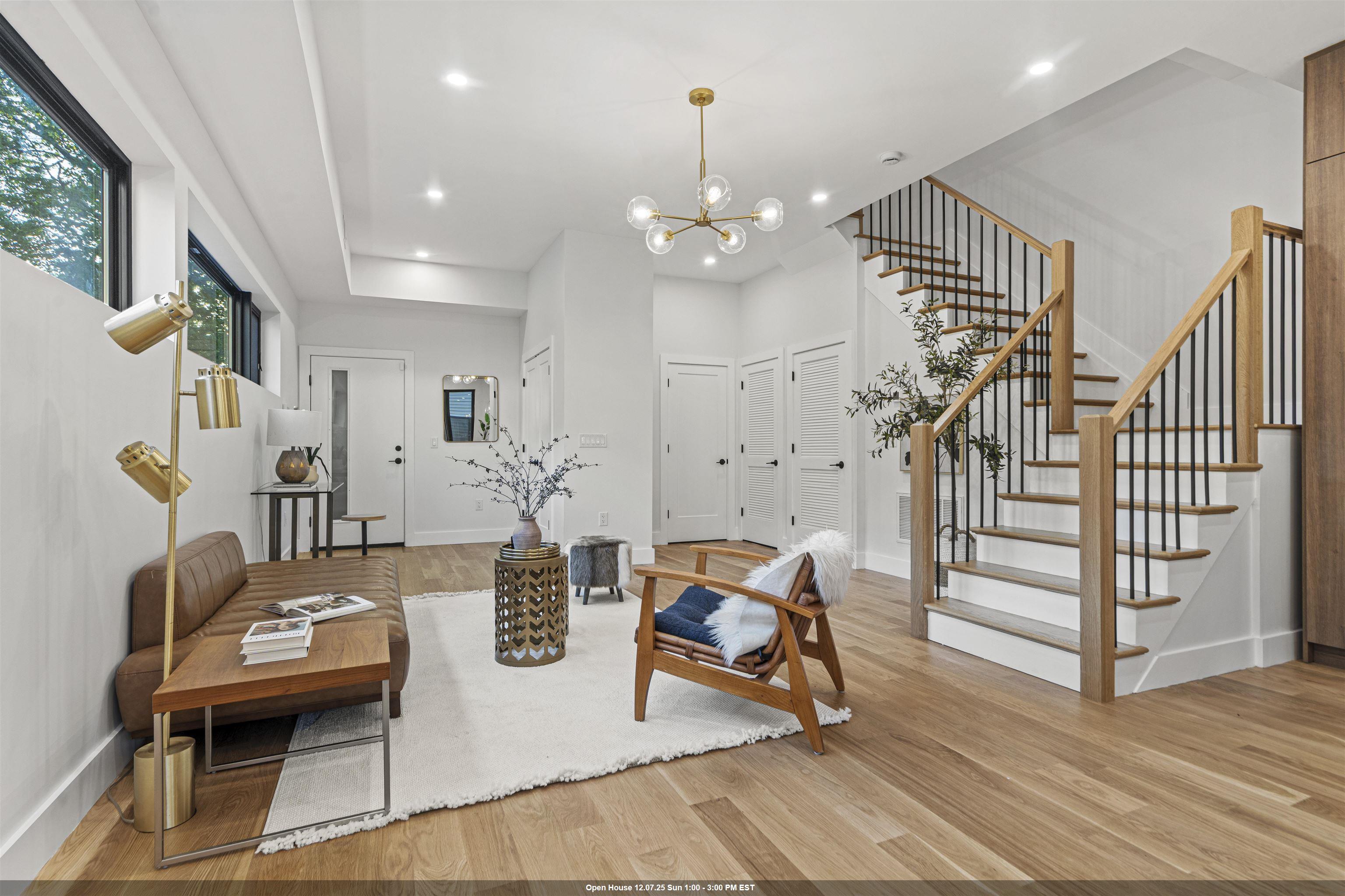 Jersey City, New Jersey, 07307, United States, 3 Bedrooms Bedrooms, ,3 BathroomsBathrooms,Residential,For Sale,2001766