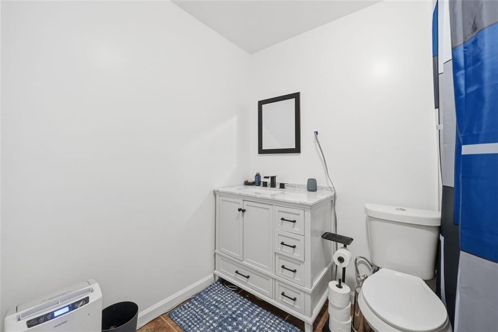 Stone Mountain, Georgia, 30087, United States, 6 Bedrooms Bedrooms, ,4 BathroomsBathrooms,Residential,For Sale,2001894