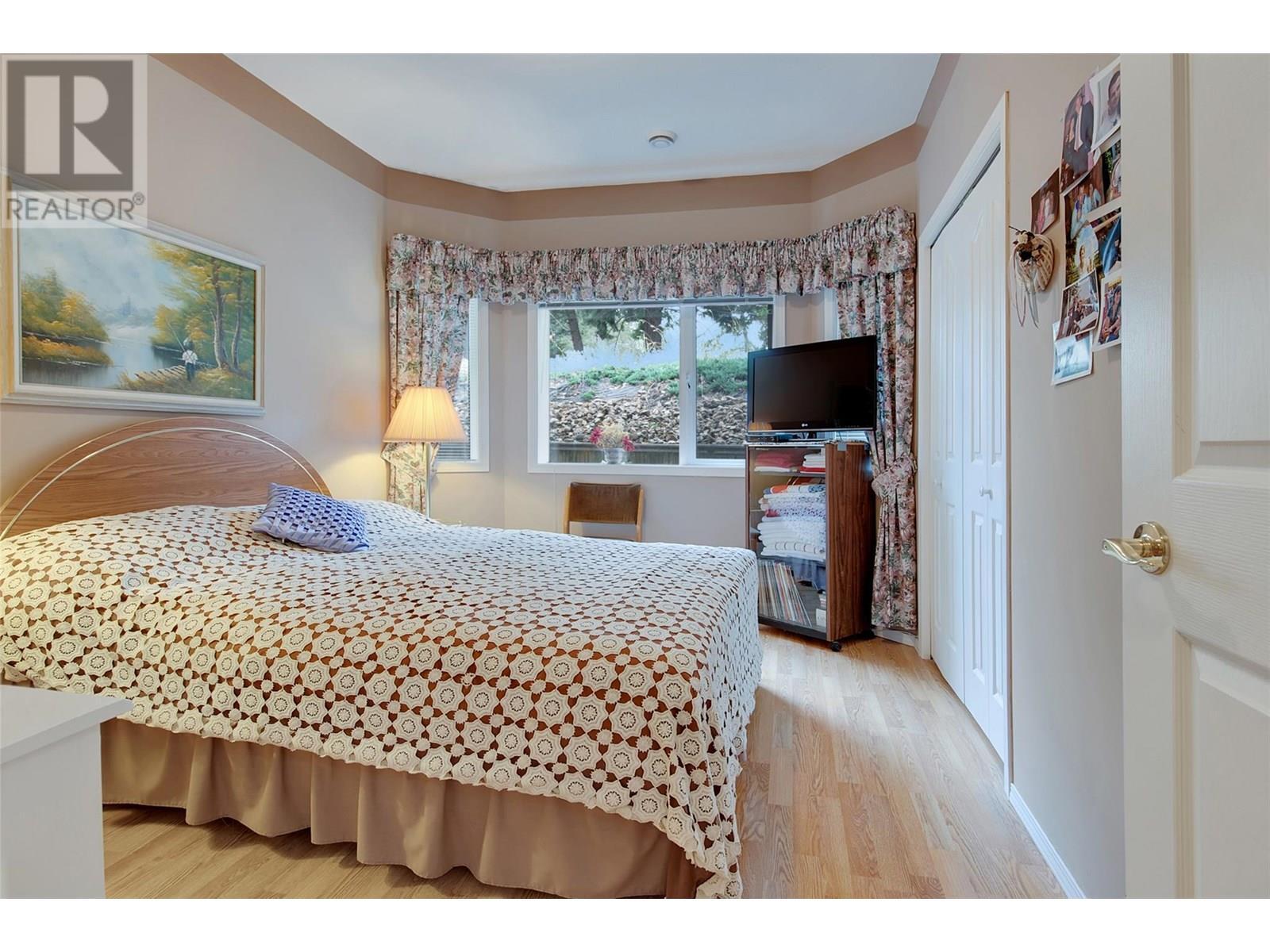 VERNON, British Columbia, V1H 1E8, CA, 3 Bedrooms Bedrooms, ,2 BathroomsBathrooms,Residential,For Sale,1948315