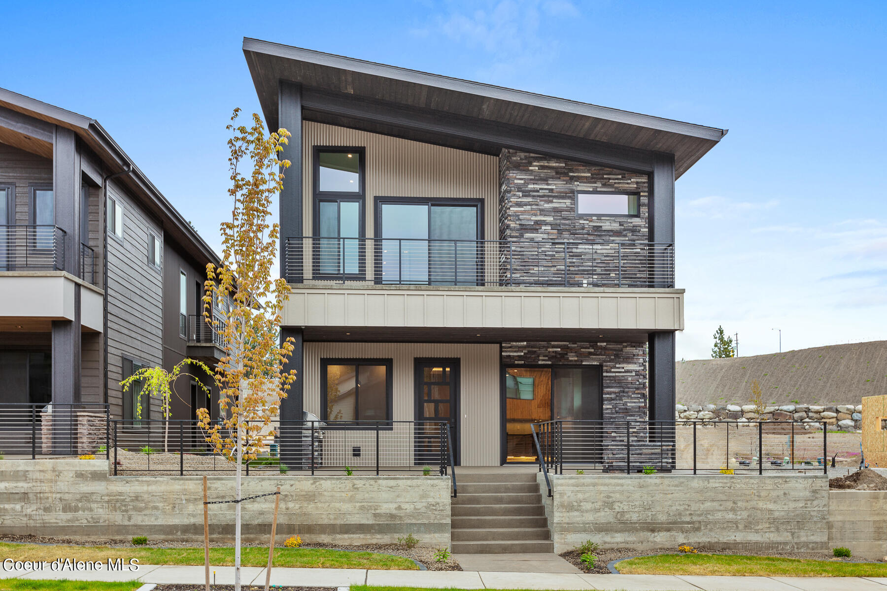 Coeur d'Alene, Idaho, 83814, United States, 3 Bedrooms Bedrooms, ,Residential,For Sale,1985771