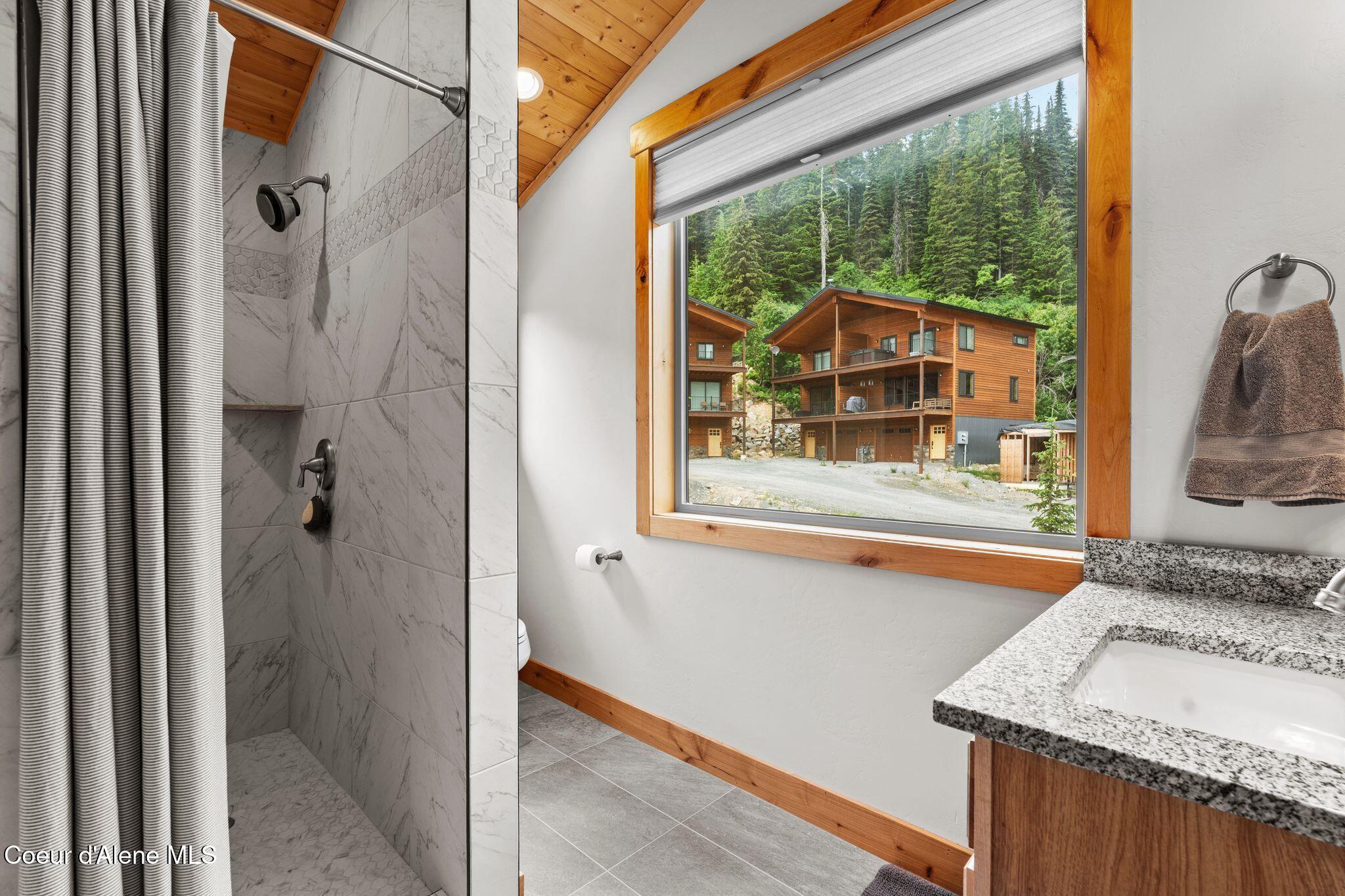 Sandpoint, Idaho, 83864, United States, 3 Bedrooms Bedrooms, ,3 BathroomsBathrooms,Residential,For Sale,1894320