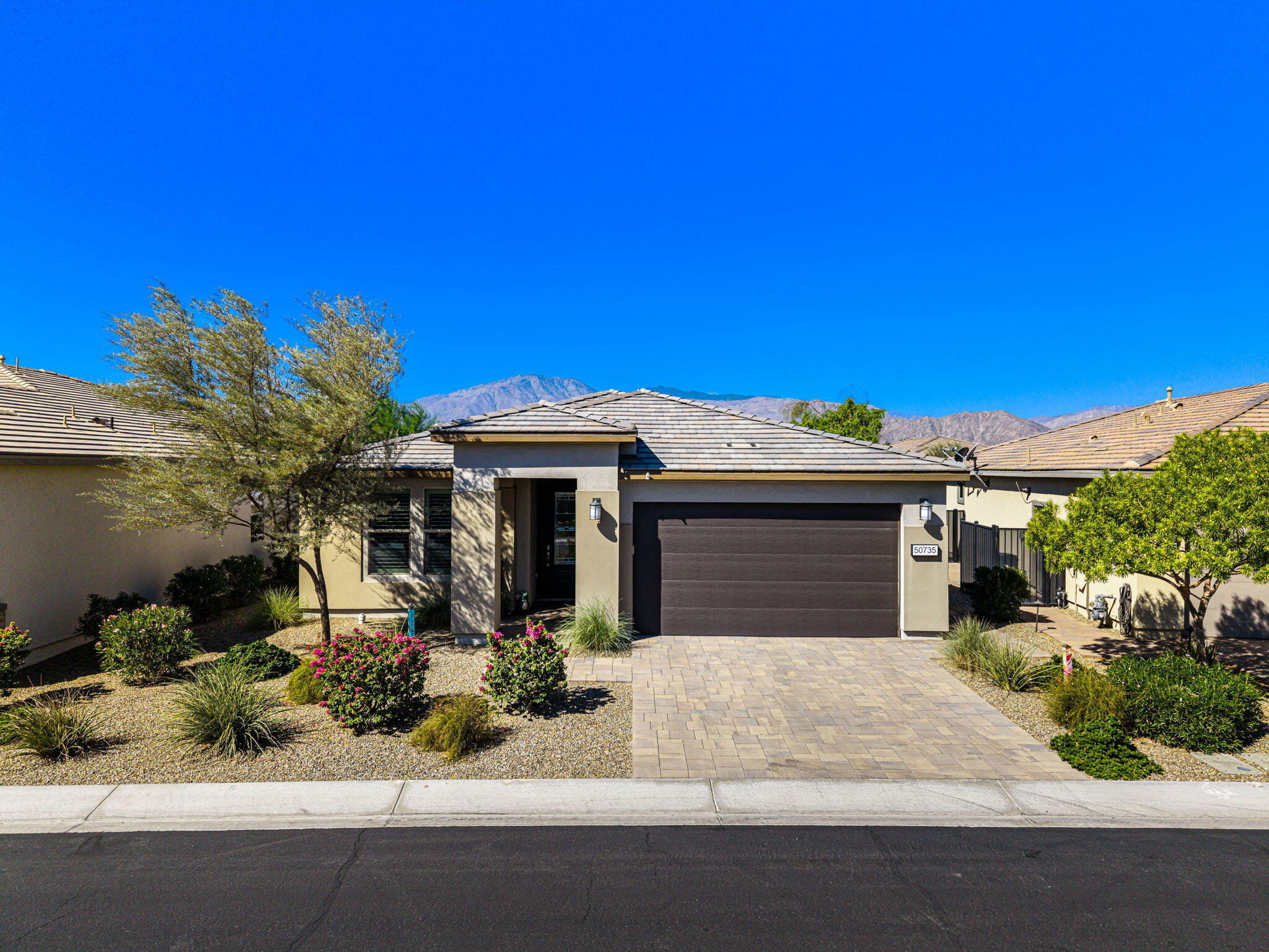 Indio, California, 92201, United States, 2 Bedrooms Bedrooms, ,2 BathroomsBathrooms,Residential,For Sale,1906875