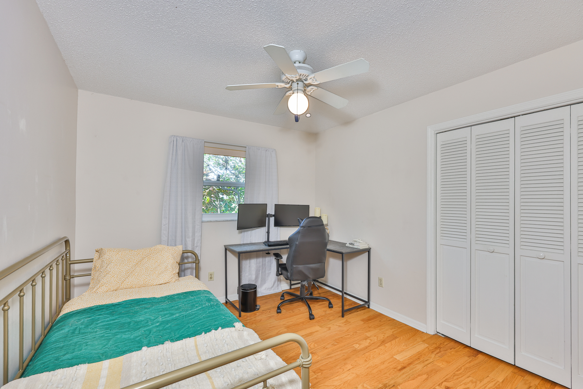 Tampa, Florida, 33613, United States, 3 Bedrooms Bedrooms, ,2 BathroomsBathrooms,Residential,For Sale,1981036