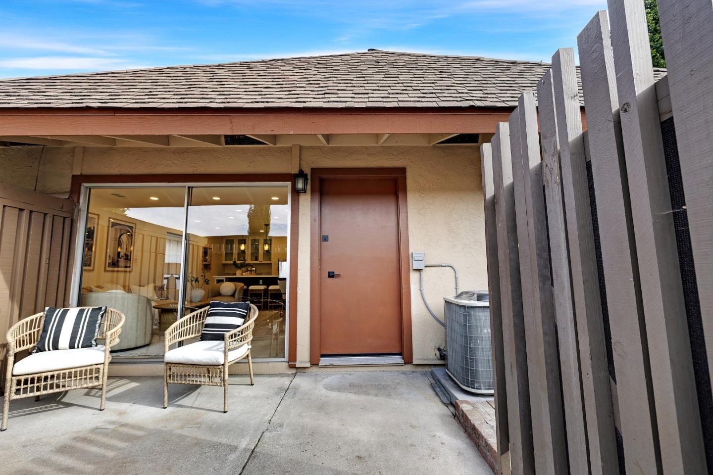 Sunnyvale, California, 94086, United States, 2 Bedrooms Bedrooms, ,1 BathroomBathrooms,Residential,For Sale,1991395