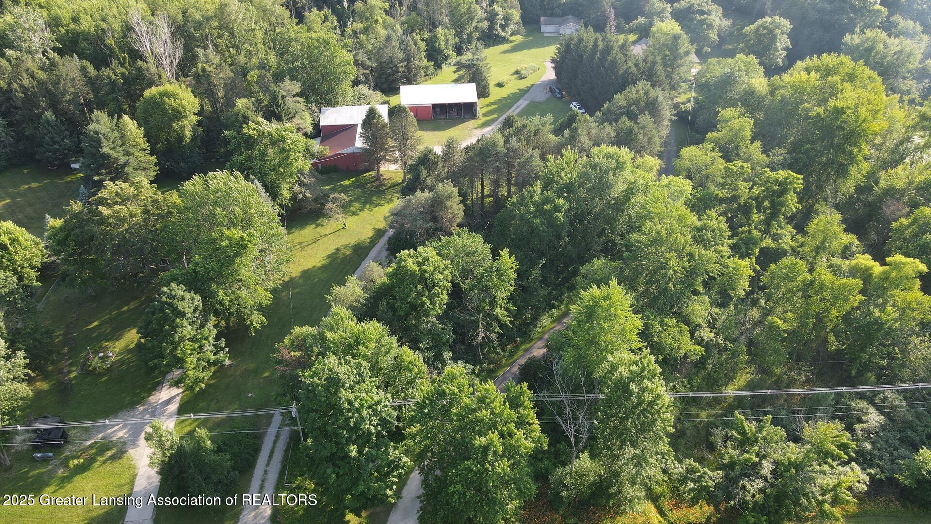 Portland, Michigan, 48875, United States, 5 Bedrooms Bedrooms, ,4 BathroomsBathrooms,Residential,For Sale,2001536