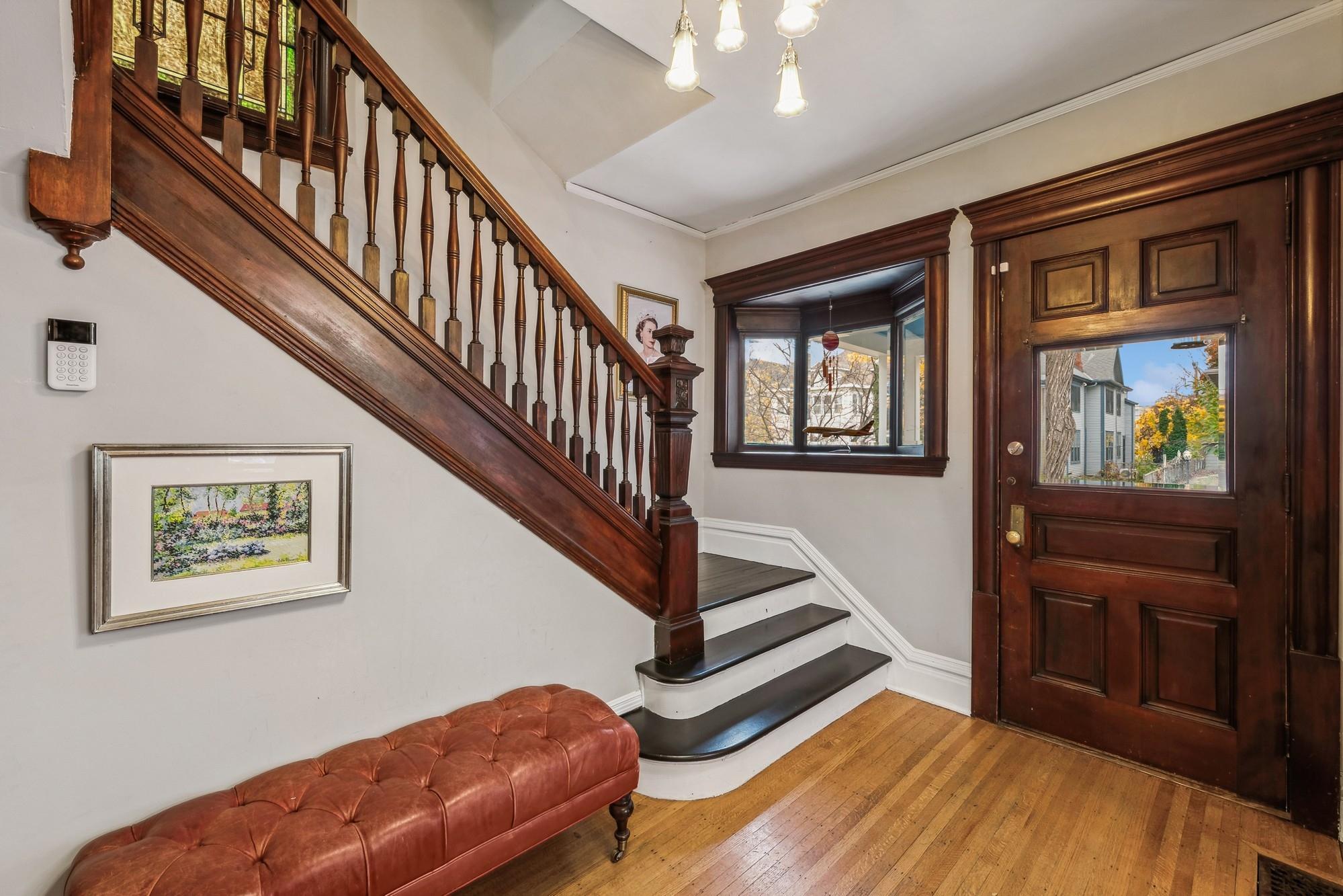 Minneapolis, Minnesota, 55408, United States, 4 Bedrooms Bedrooms, ,2 BathroomsBathrooms,Residential,For Sale,1898421