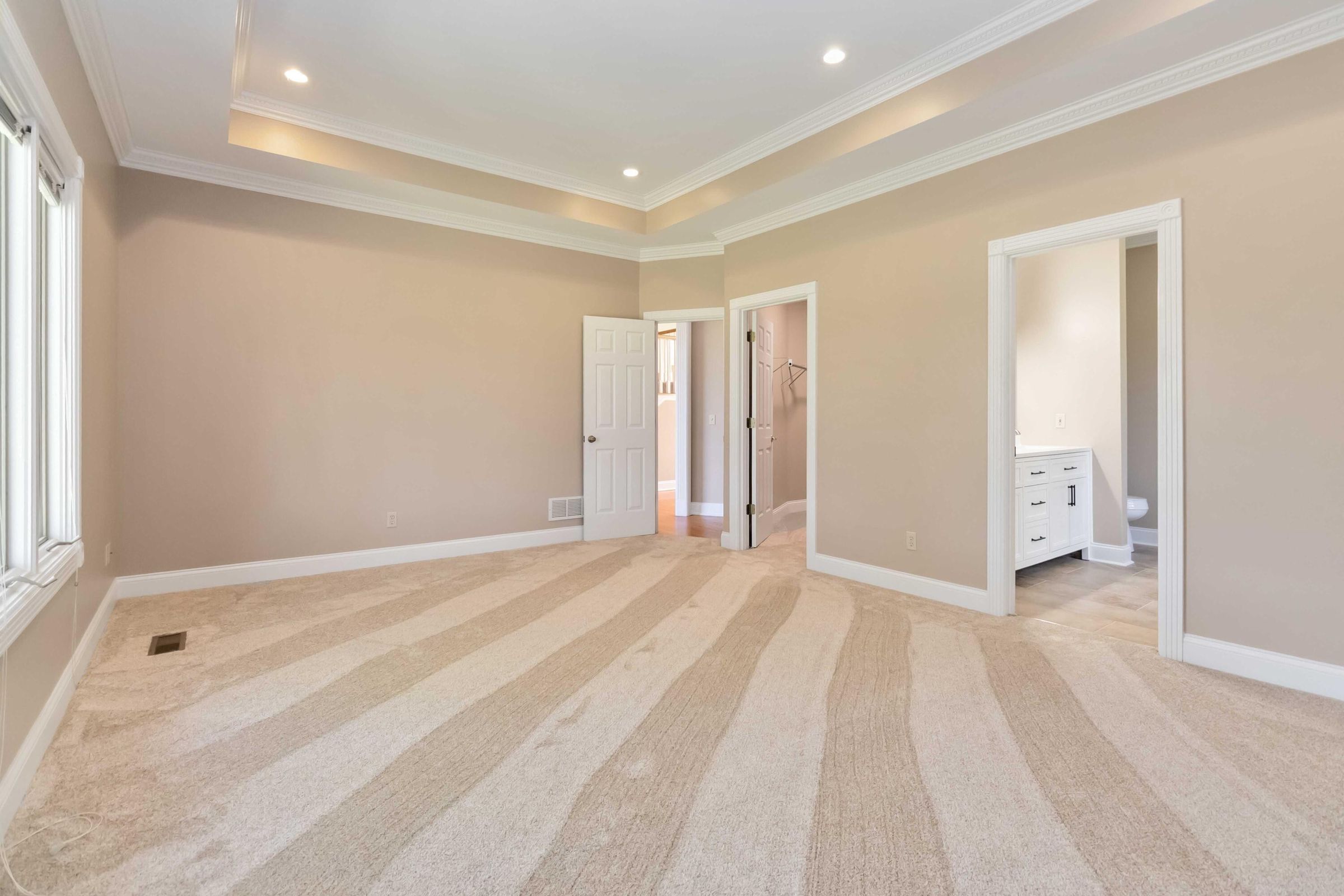 London, Kentucky, 40744, United States, 5 Bedrooms Bedrooms, ,4 BathroomsBathrooms,Residential,For Sale,2006451