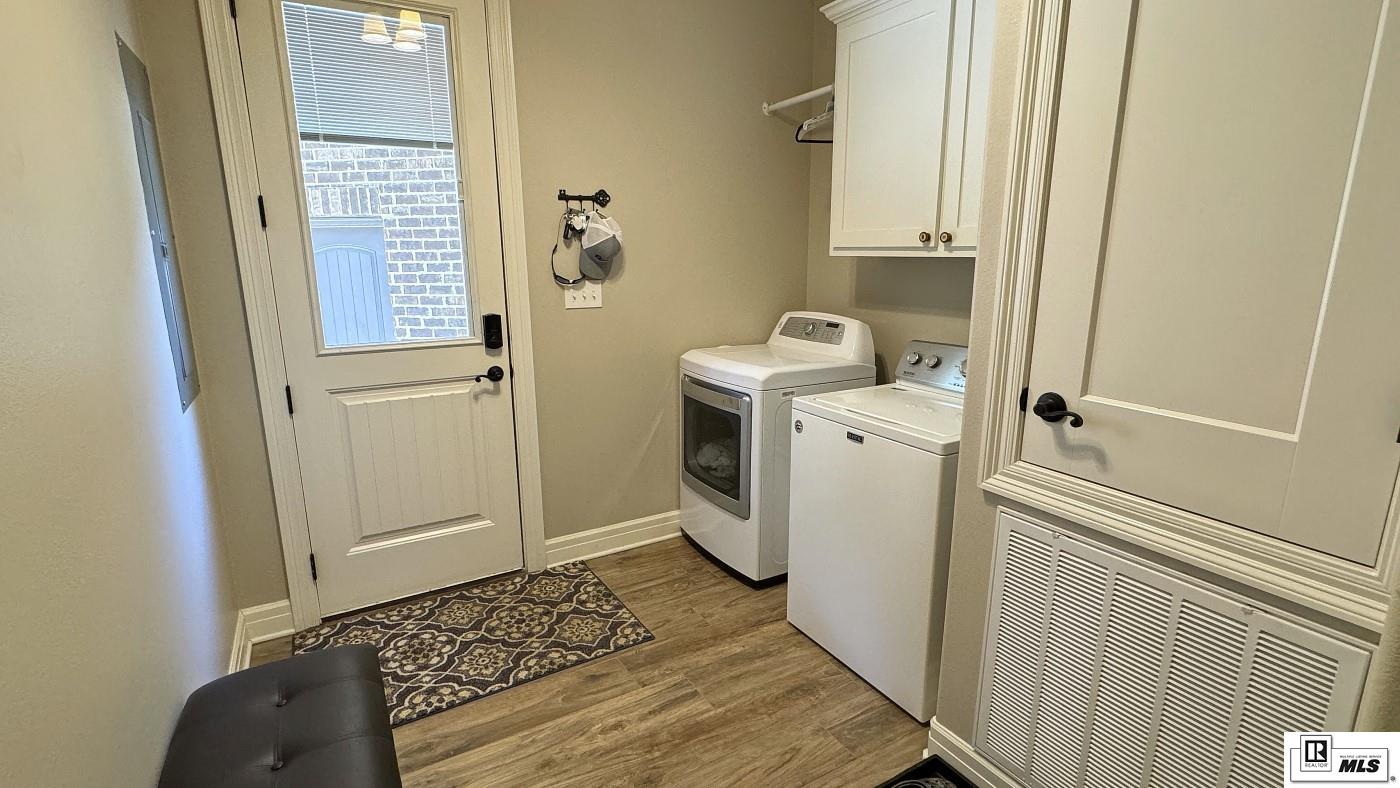 West Monroe, Louisiana, 71292, United States, 3 Bedrooms Bedrooms, ,4 BathroomsBathrooms,Residential,For Sale,1959041