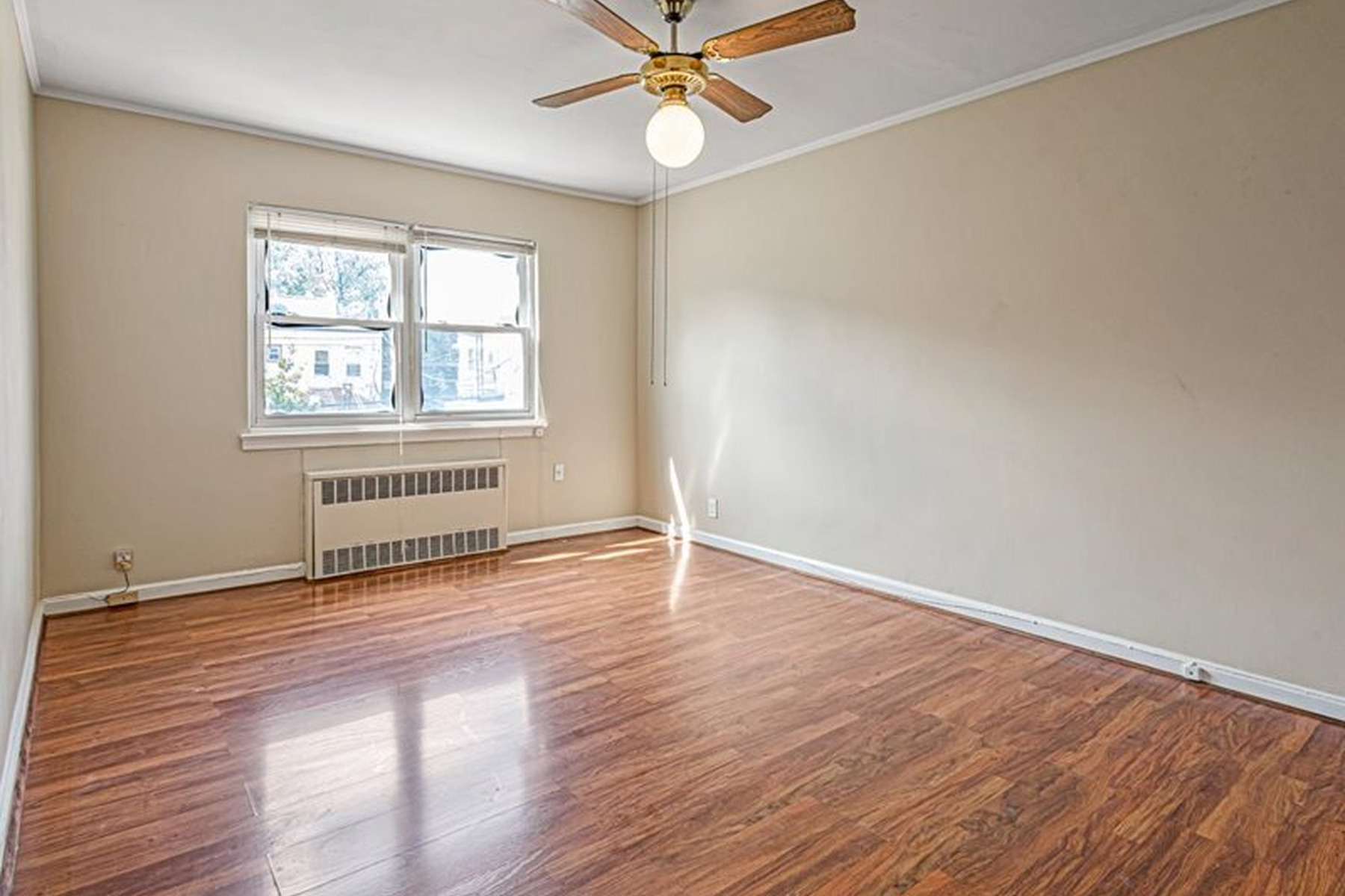  1016 71st Street, Brooklyn, NY, 11228 - 物件實景