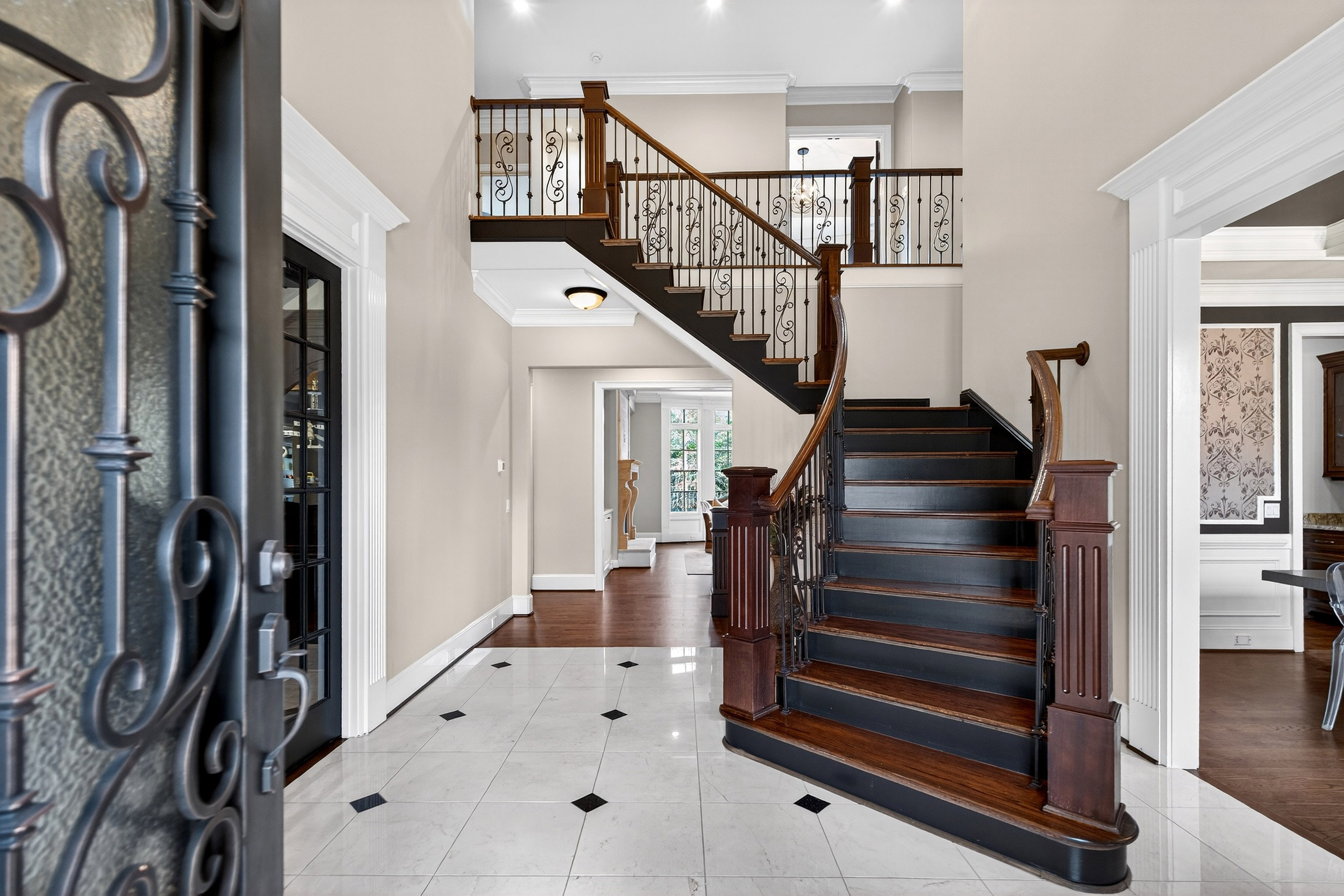  Elegant Home Offering Luxury, Functionality, and Privacy - 物件實景