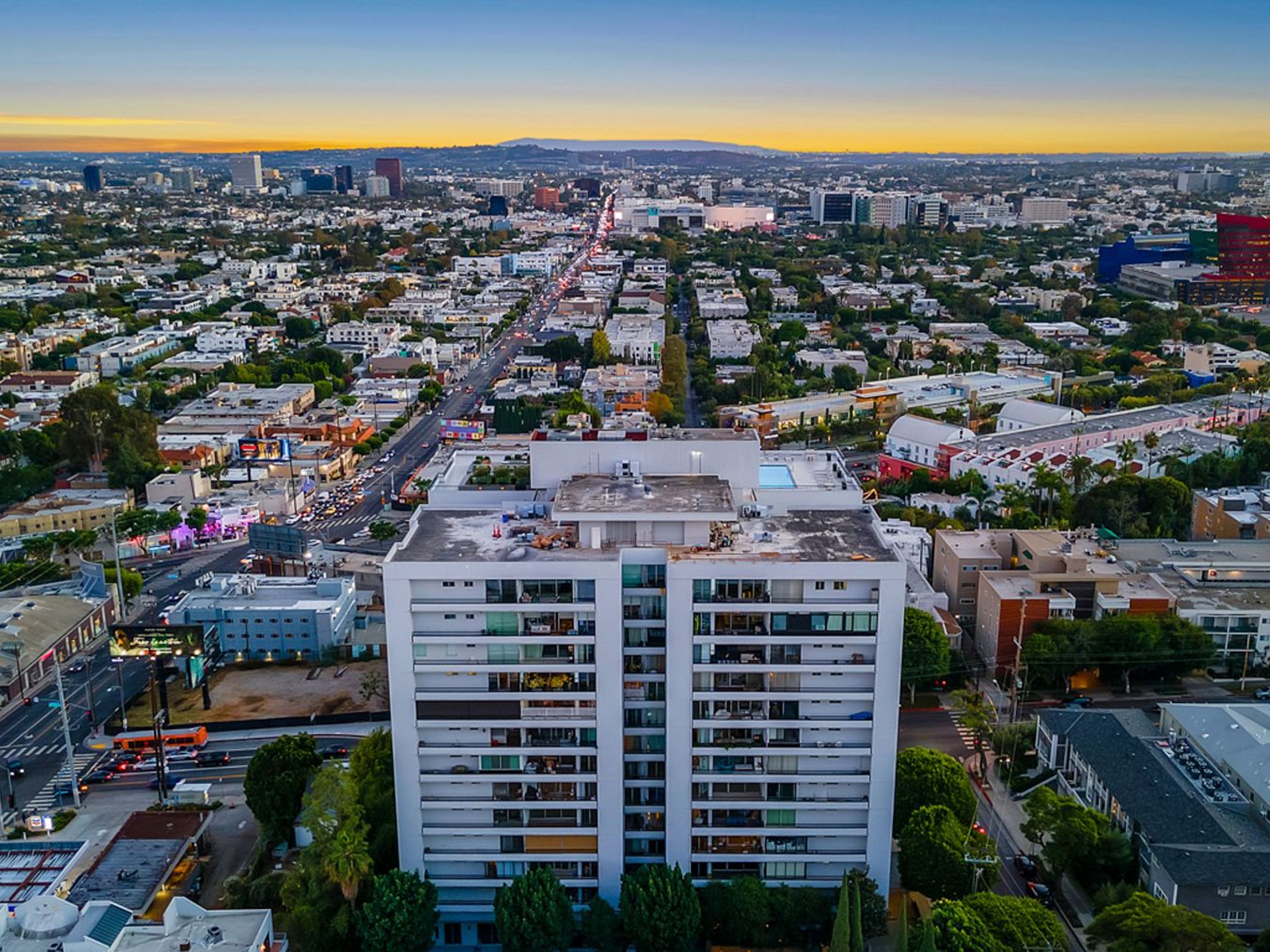  1100 Alta Loma Vista Road , West Hollywood, CA 90069 - 物件實景