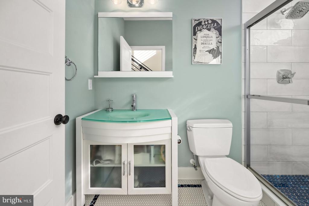 Milton, Delaware, 19968, United States, 5 Bedrooms Bedrooms, ,4 BathroomsBathrooms,Residential,For Sale,2000894