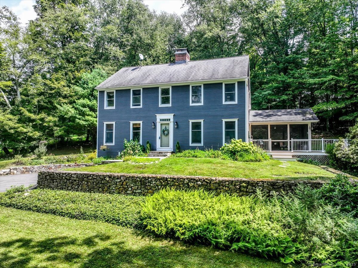 Oxford, Connecticut, 06478, United States, 3 Bedrooms Bedrooms, ,3 BathroomsBathrooms,Residential,For Sale,1916660