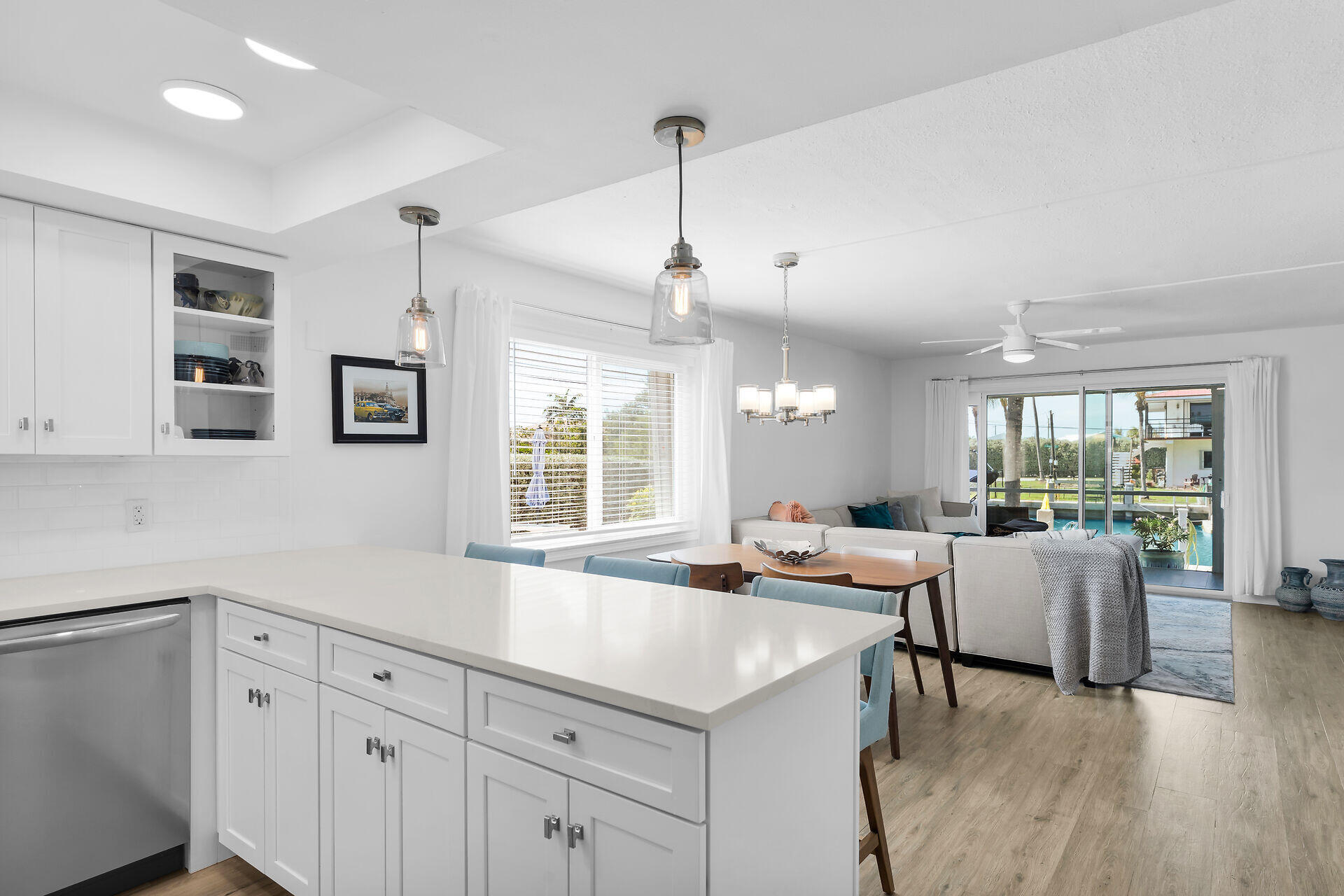 MARATHON, Florida, 33050, United States, 2 Bedrooms Bedrooms, ,2 BathroomsBathrooms,Residential,For Sale,1991254