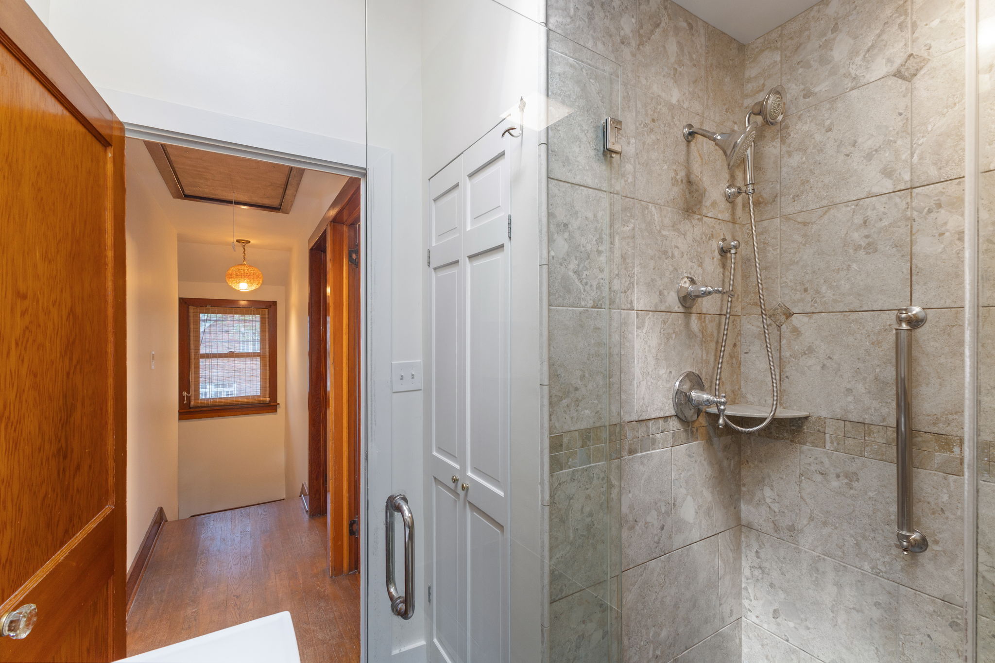  6 Pinewood Avenue, Saratoga Springs, NY, 12866 - 物件實景
