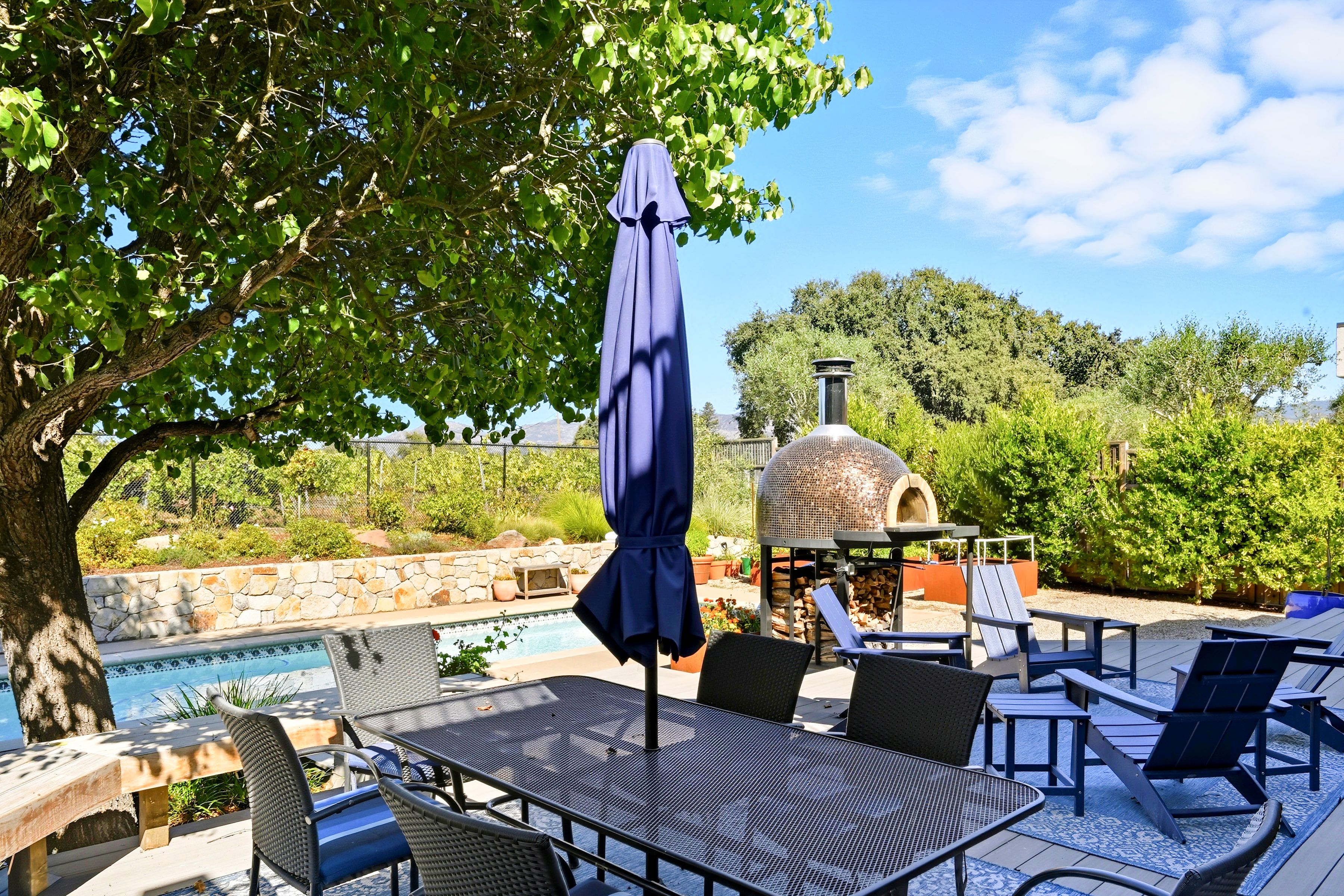  1418 Rosewood Avenue - 物件實景