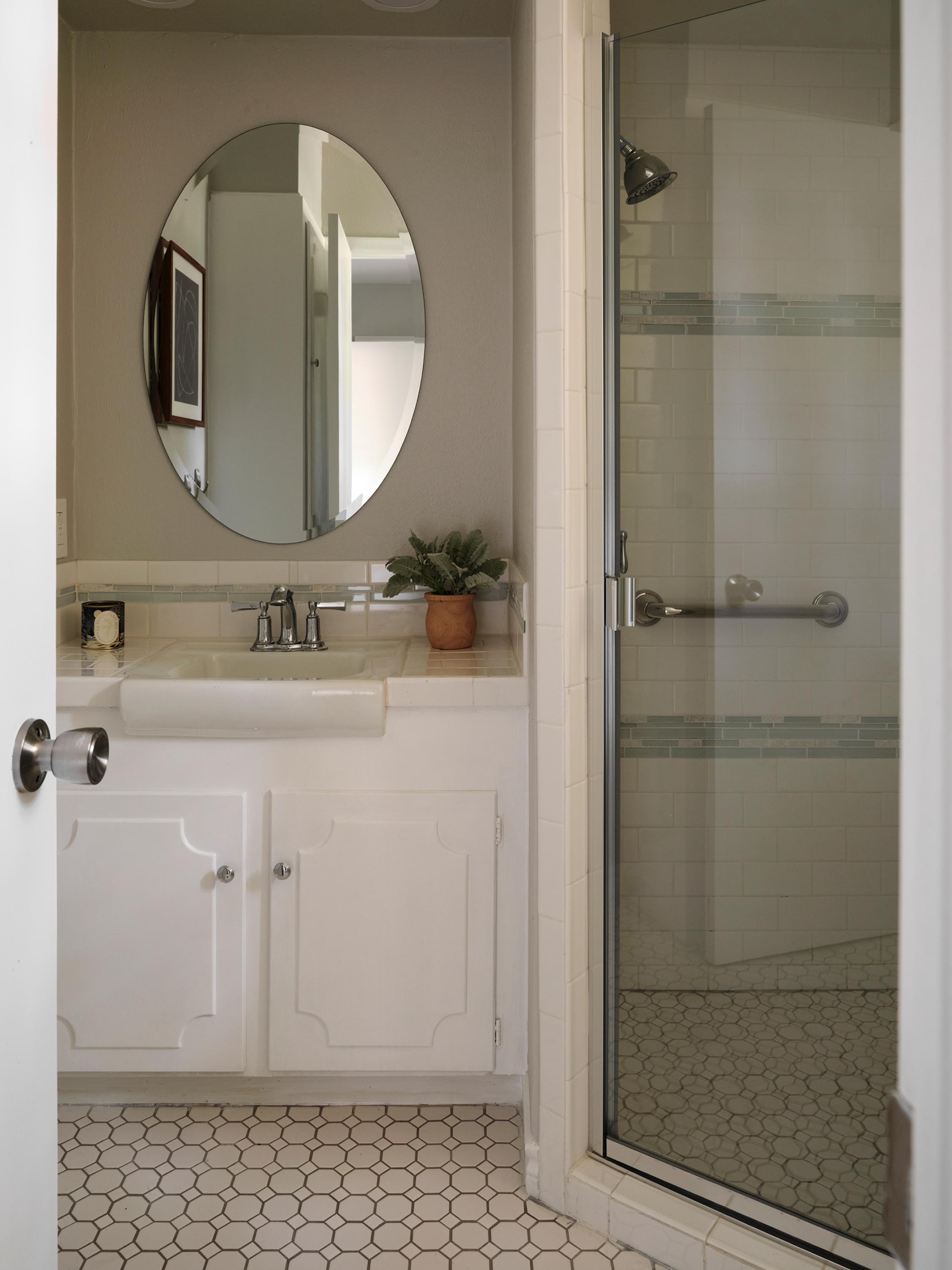  Spacious Home filled with Modern Updates and Original Charm - 物件實景