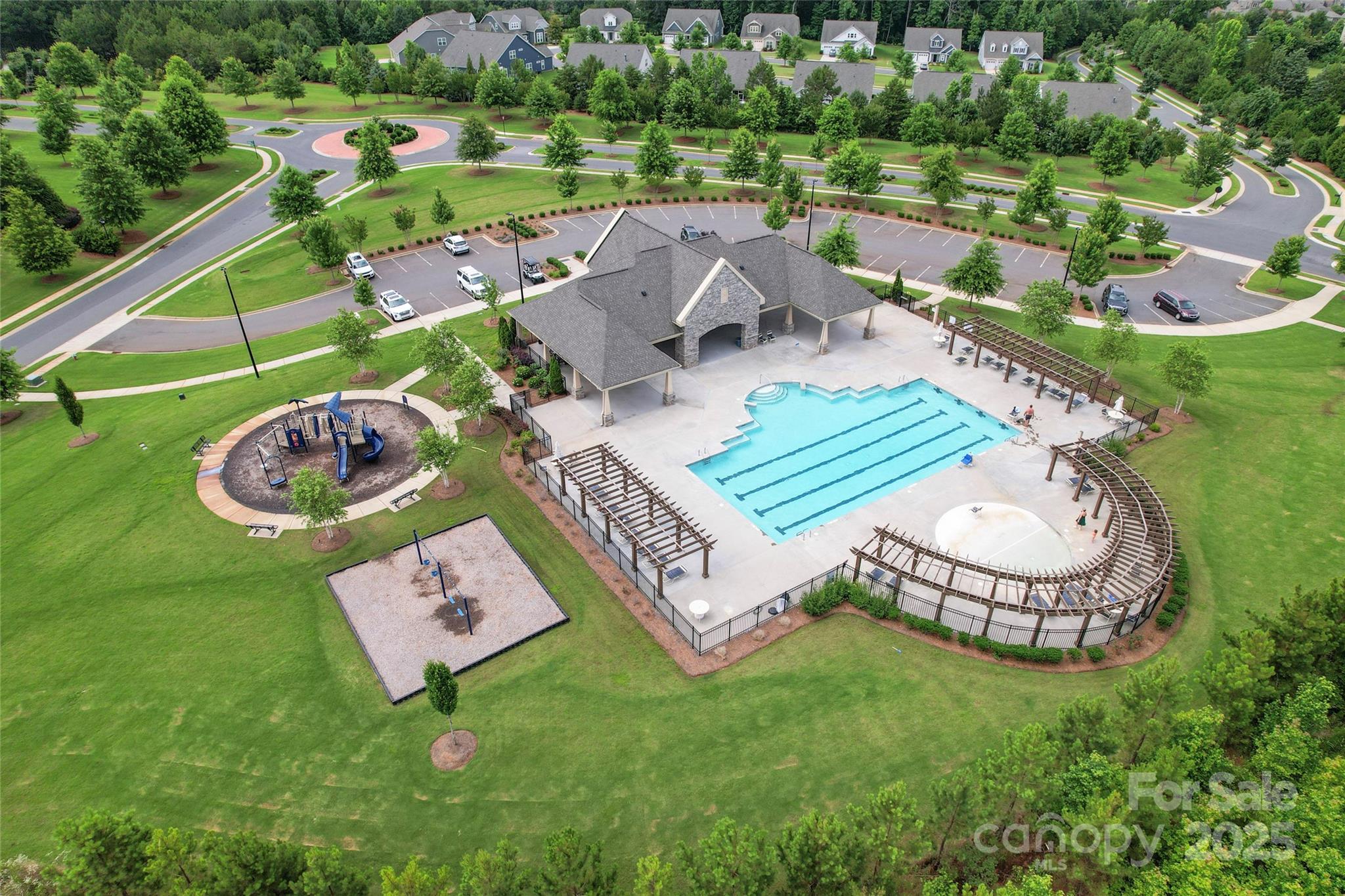 Fort Mill, South Carolina, 29707, United States, 5 Bedrooms Bedrooms, ,6 BathroomsBathrooms,Residential,For Sale,1982874