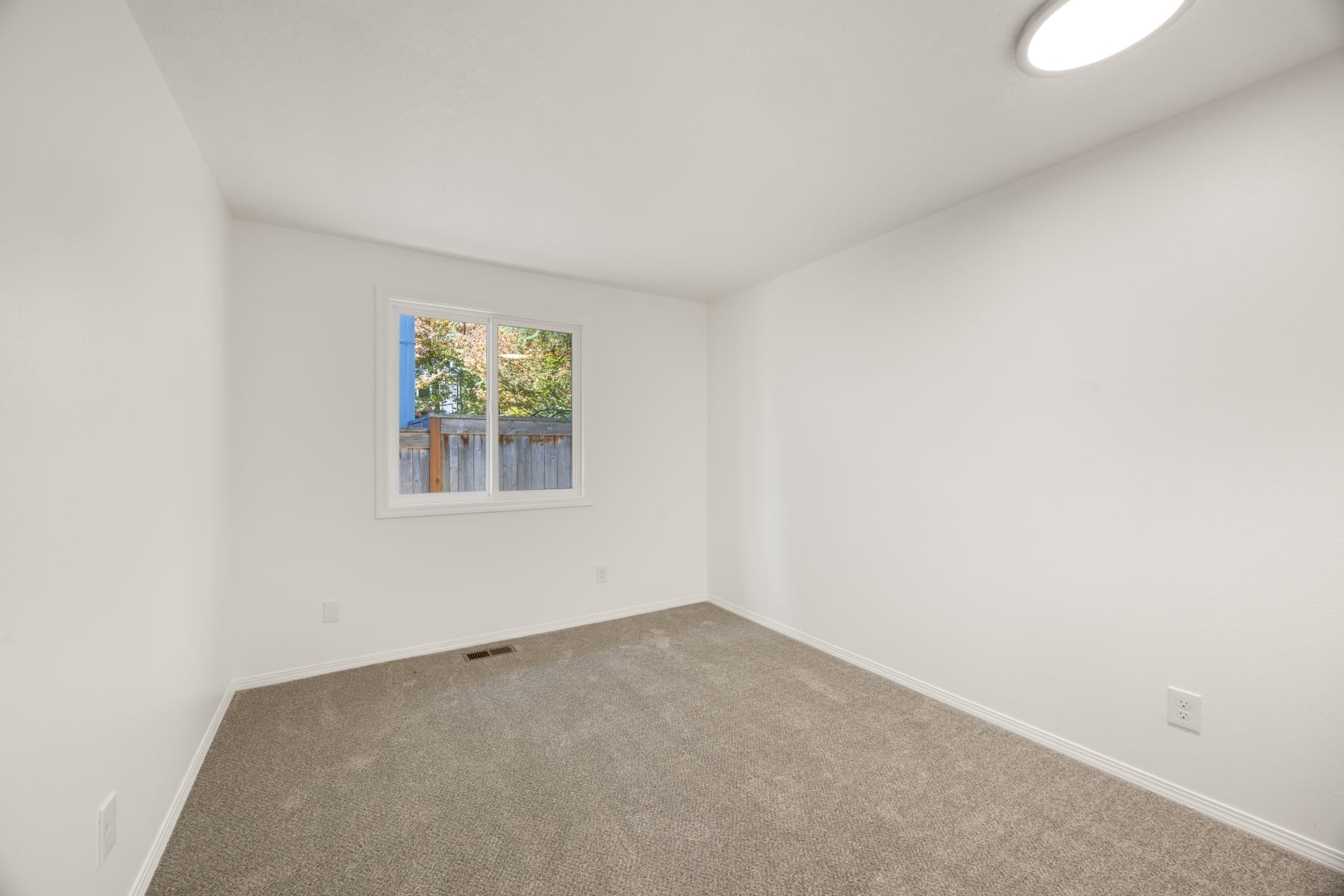  5834 SW 59TH CT Portland, OR 97221 - 物件實景