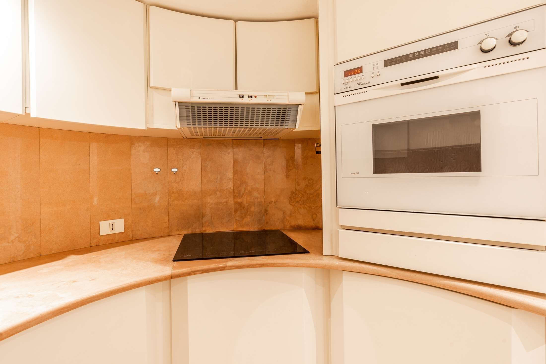  Monte Carlo Star, Wide apartement to renovate in the Carré d