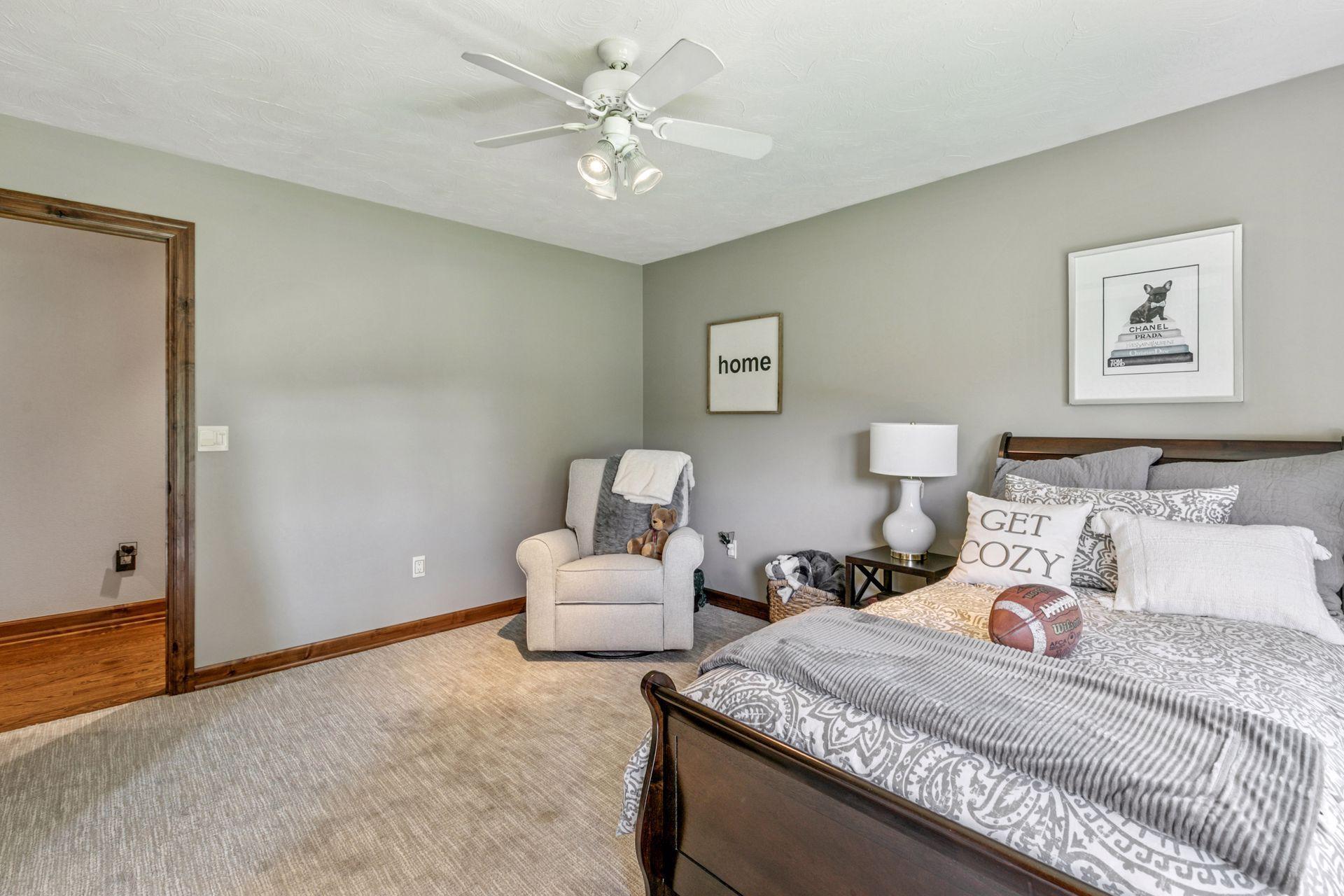 Chanhassen, Minnesota, 55318, United States, 5 Bedrooms Bedrooms, ,2 BathroomsBathrooms,Residential,For Sale,1847378