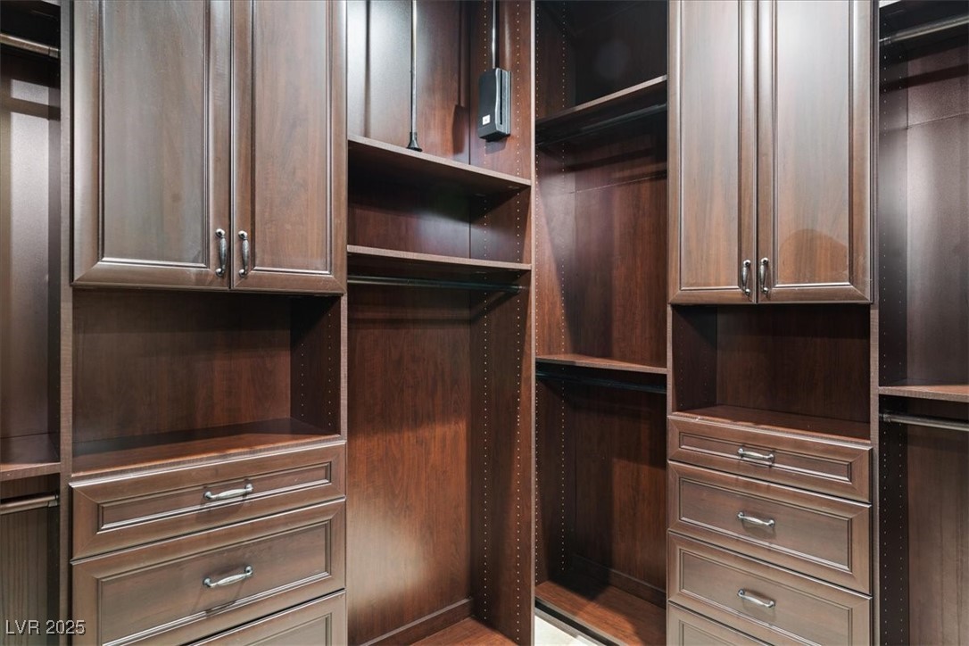 Henderson, Nevada, 89011, United States, 3 Bedrooms Bedrooms, ,4 BathroomsBathrooms,Residential,For Sale,2002027