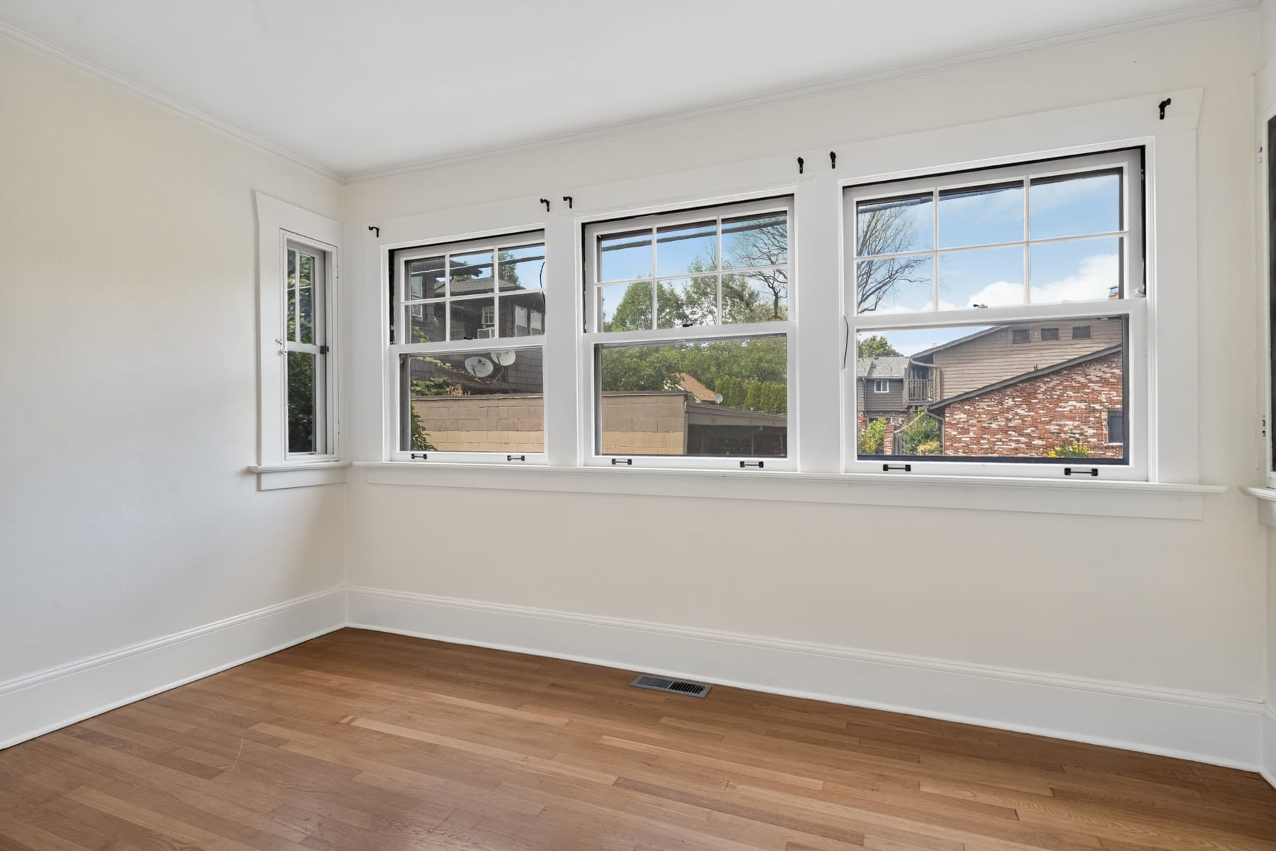  1731 NE 25TH AVE #4 Portland, OR 97212 - 物件實景