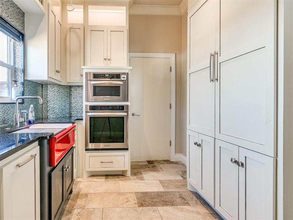 Edmond, Oklahoma, 73025, United States, 4 Bedrooms Bedrooms, ,5 BathroomsBathrooms,Residential,For Sale,1974712