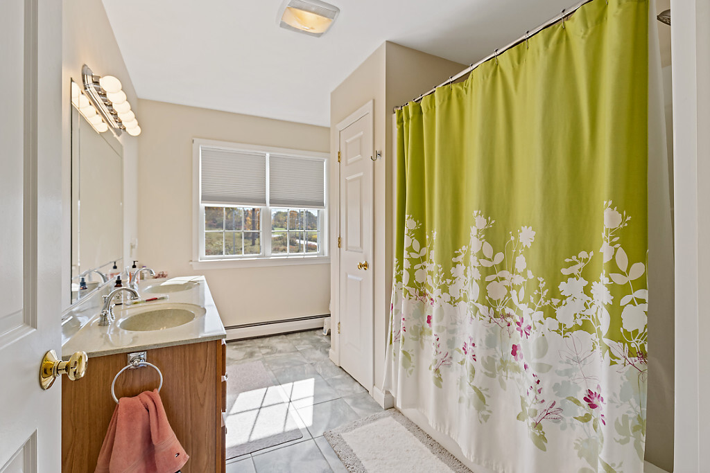 Waterville, Maine, 04901, United States, 4 Bedrooms Bedrooms, ,3 BathroomsBathrooms,Residential,For Sale,1993440